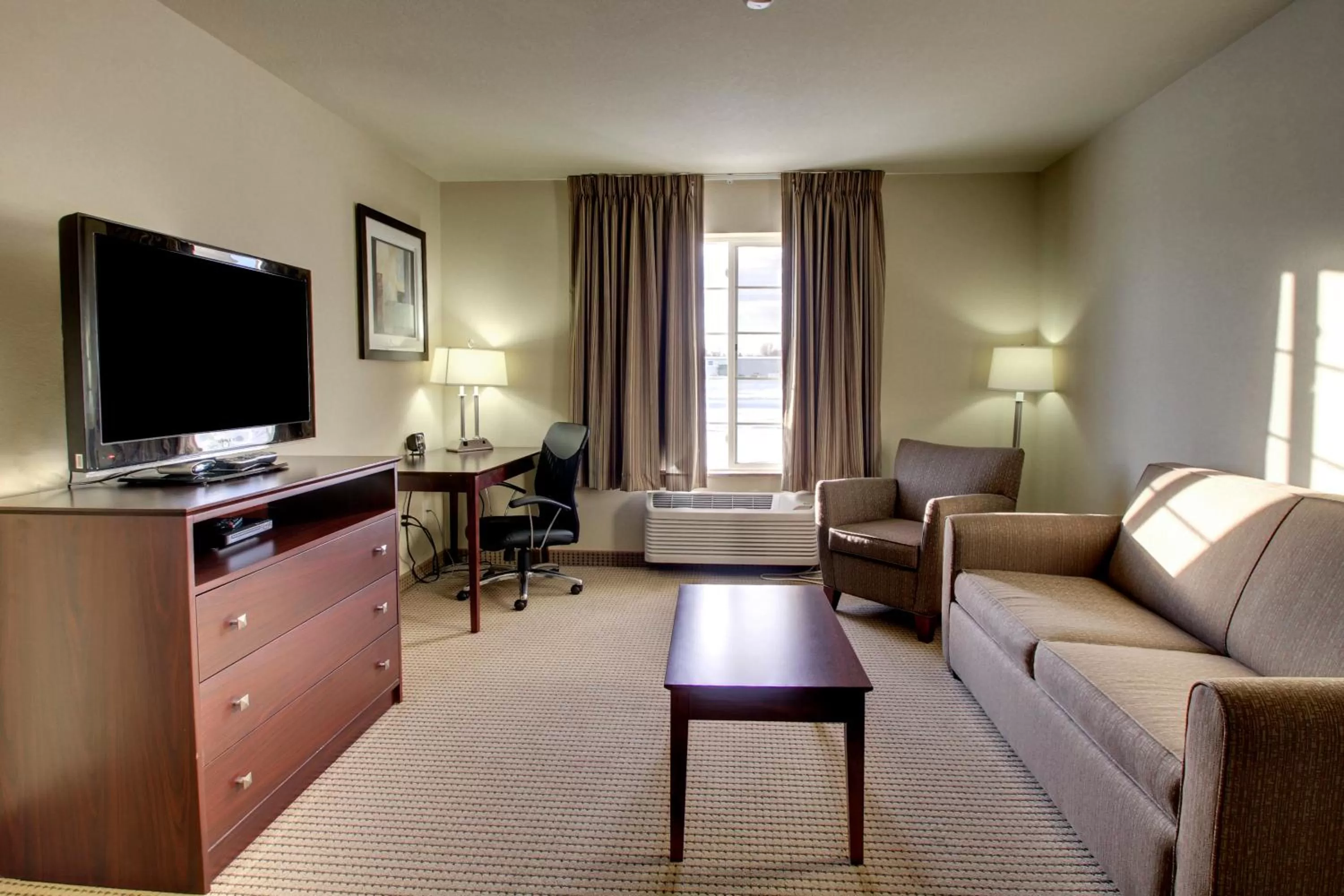 Family Room - Disability Access in Cobblestone Hotel & Suites - Beulah