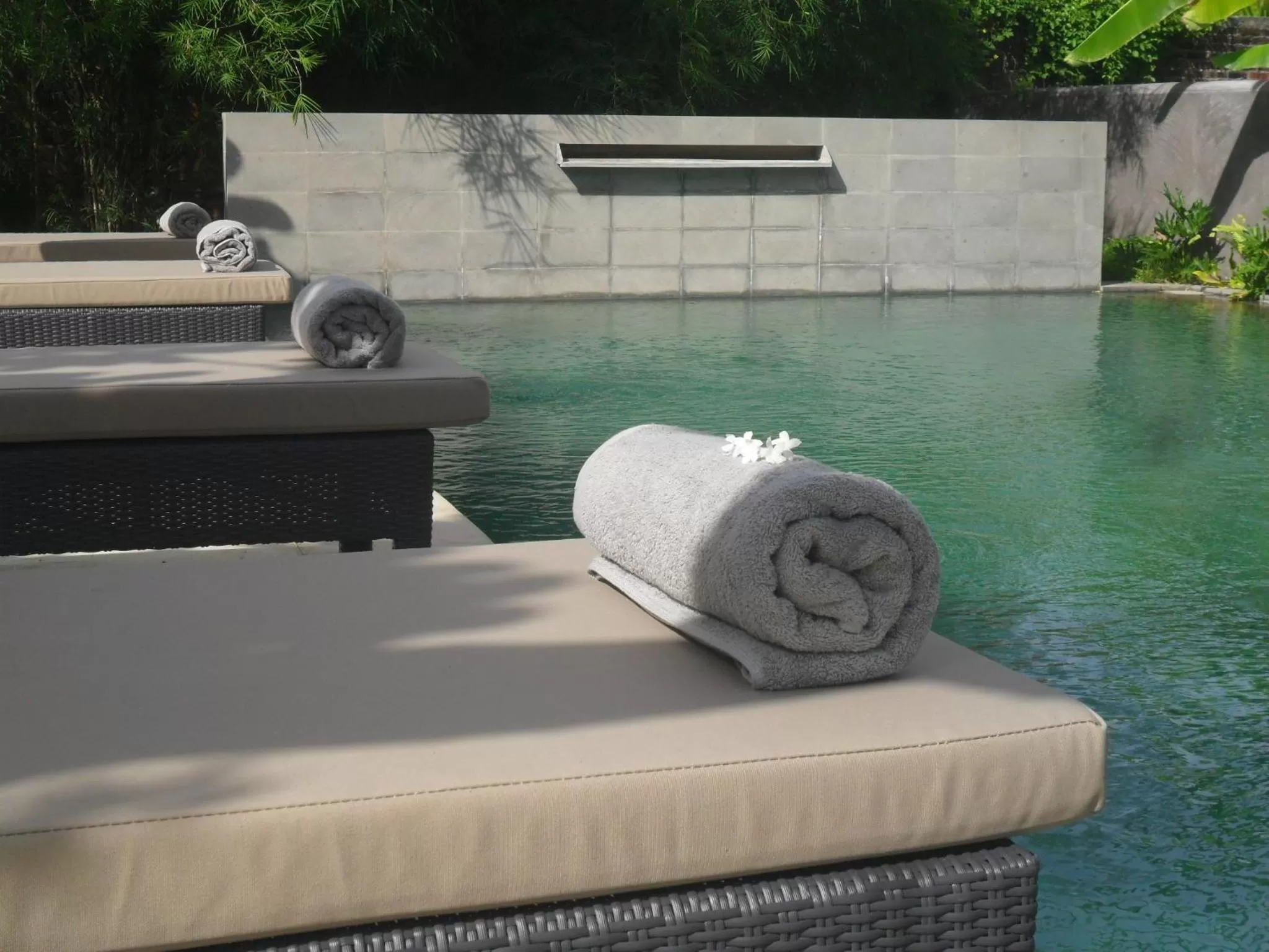 Swimming pool in Ju'Blu Hotel