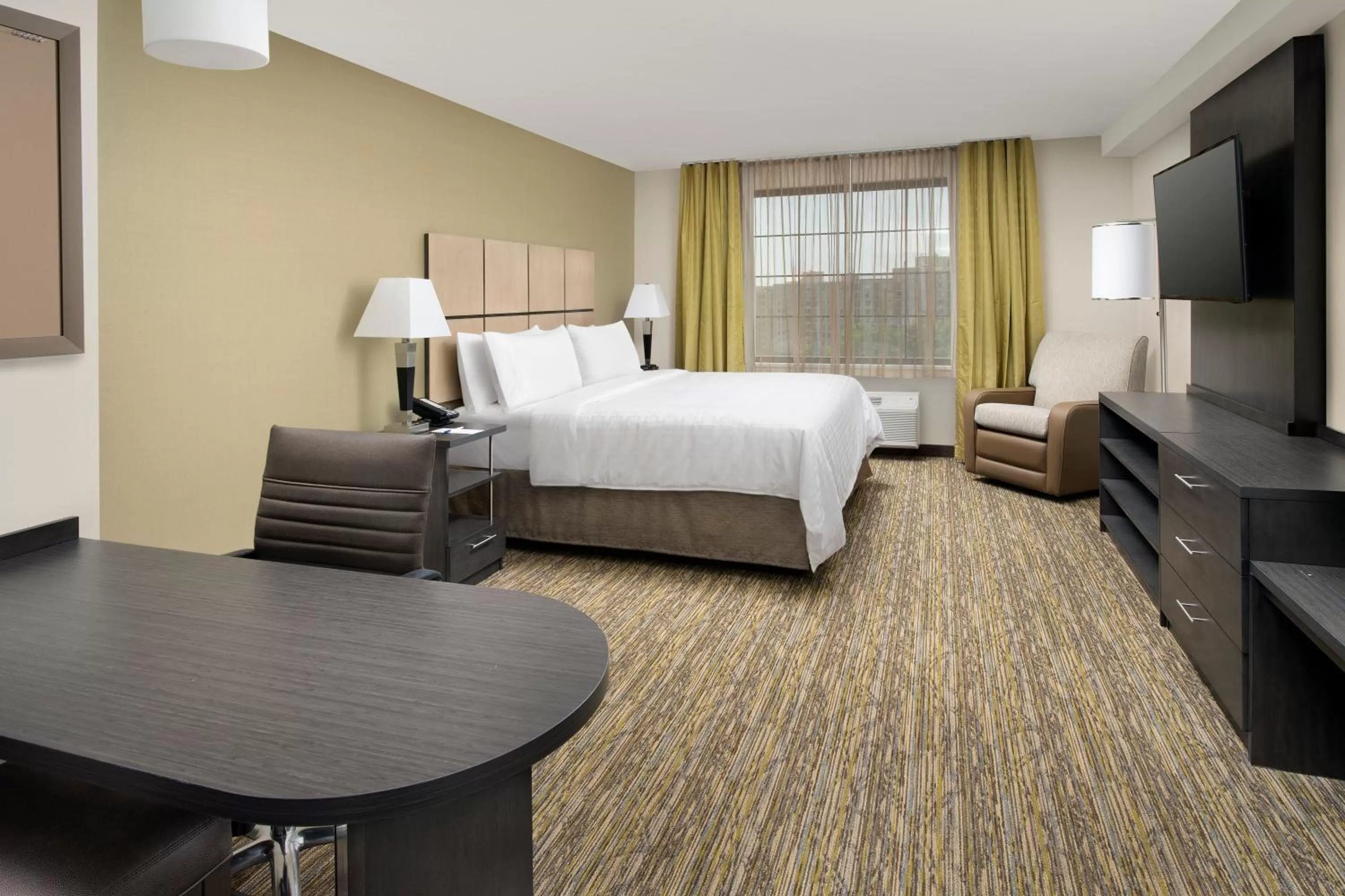 Photo of the whole room, Bed in Candlewood Suites Alexandria West by IHG