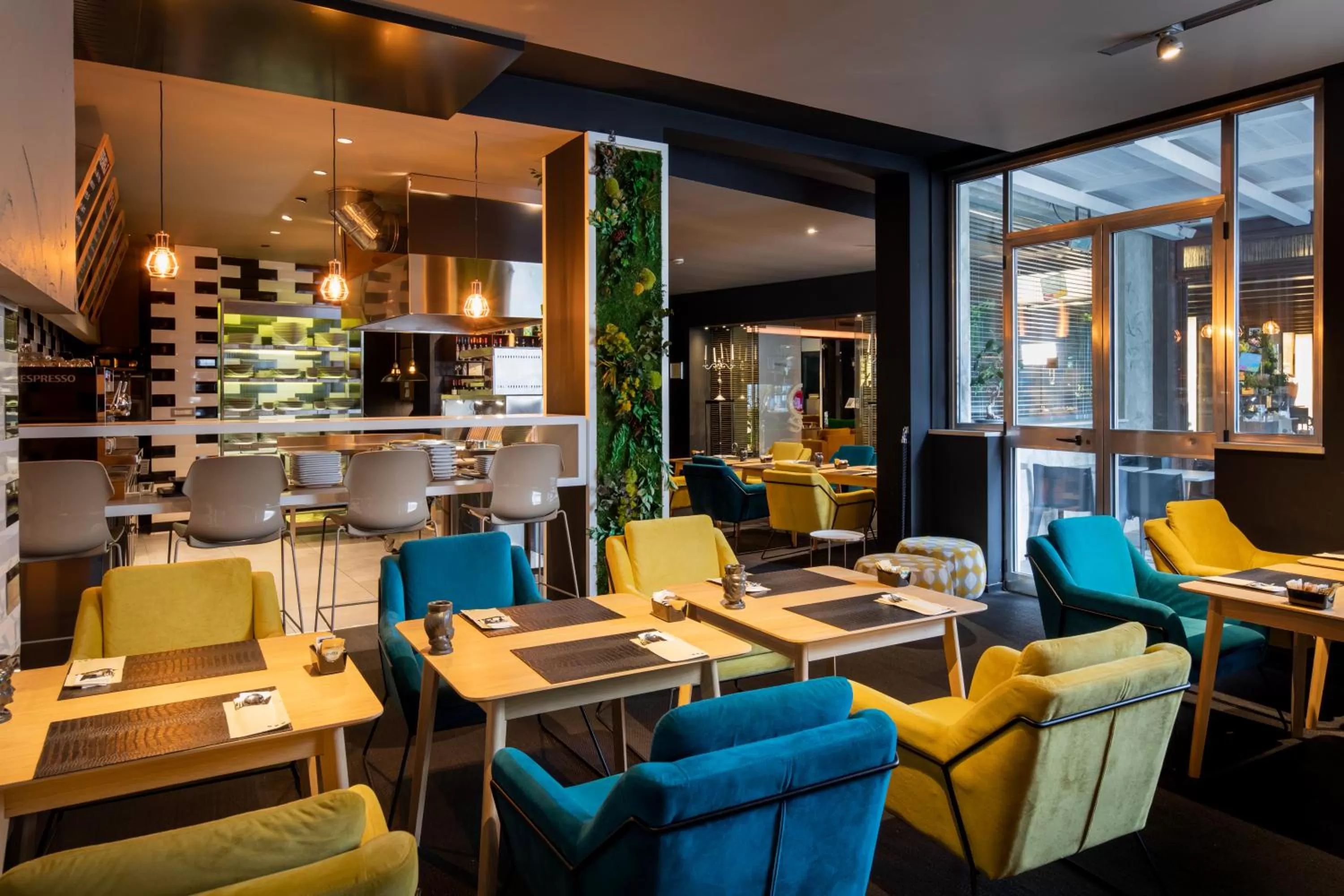 Restaurant/places to eat in UNA HOTELS One Siracusa