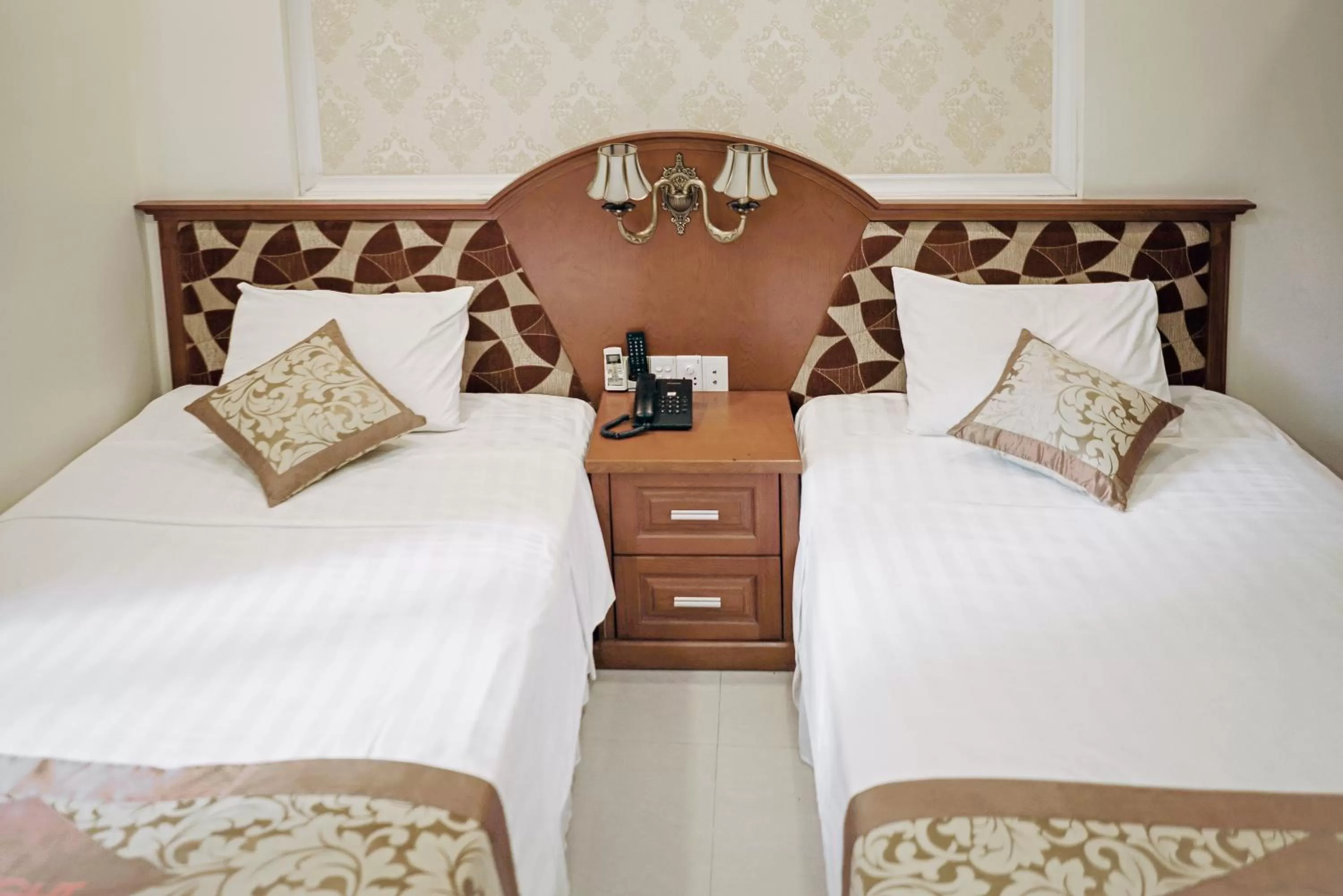 Bed in Hạ Long Starlight Hotel