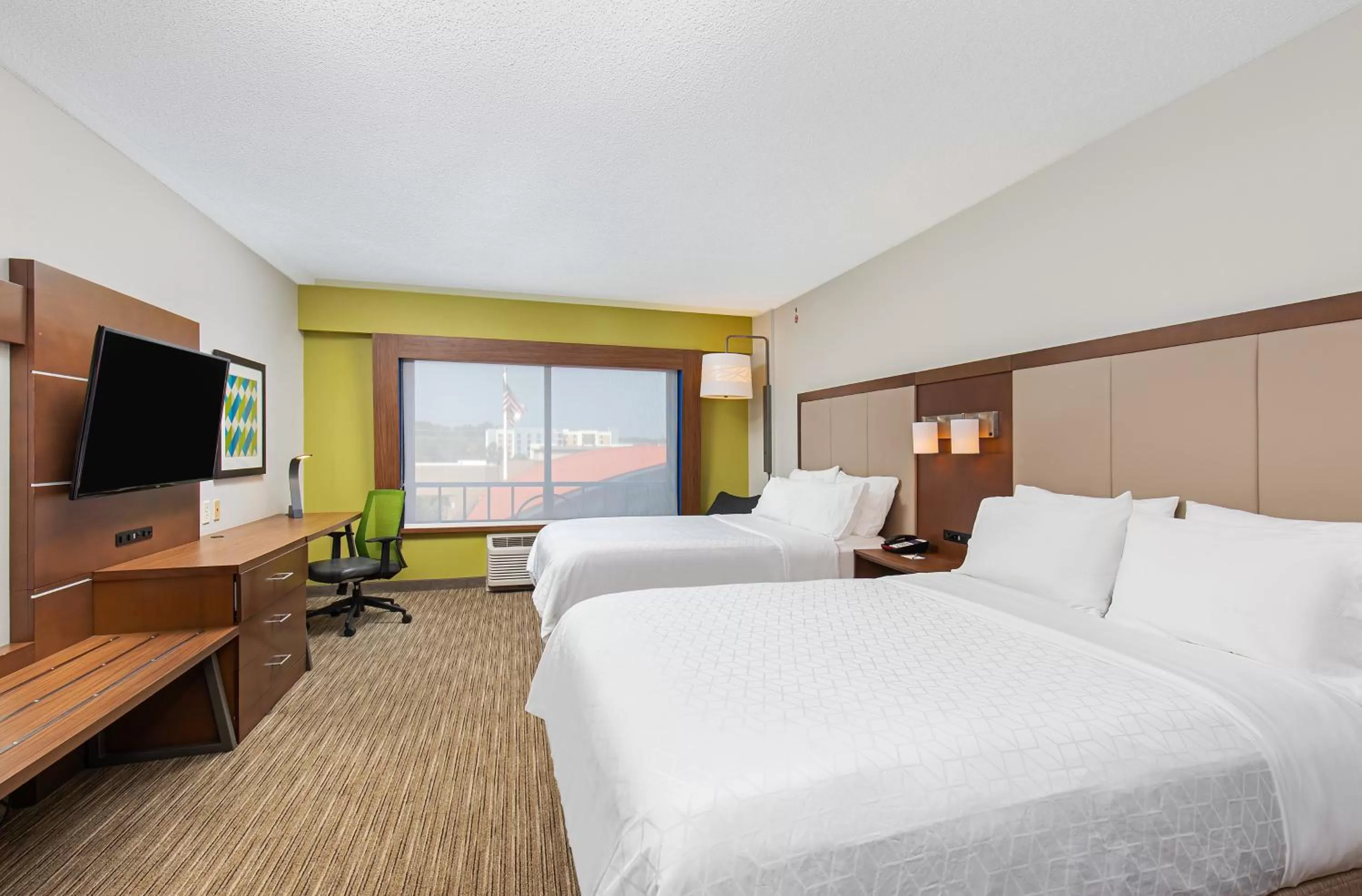 Photo of the whole room, Bed in Holiday Inn Express Hotel & Suites Mount Juliet - Nashville Area by IHG