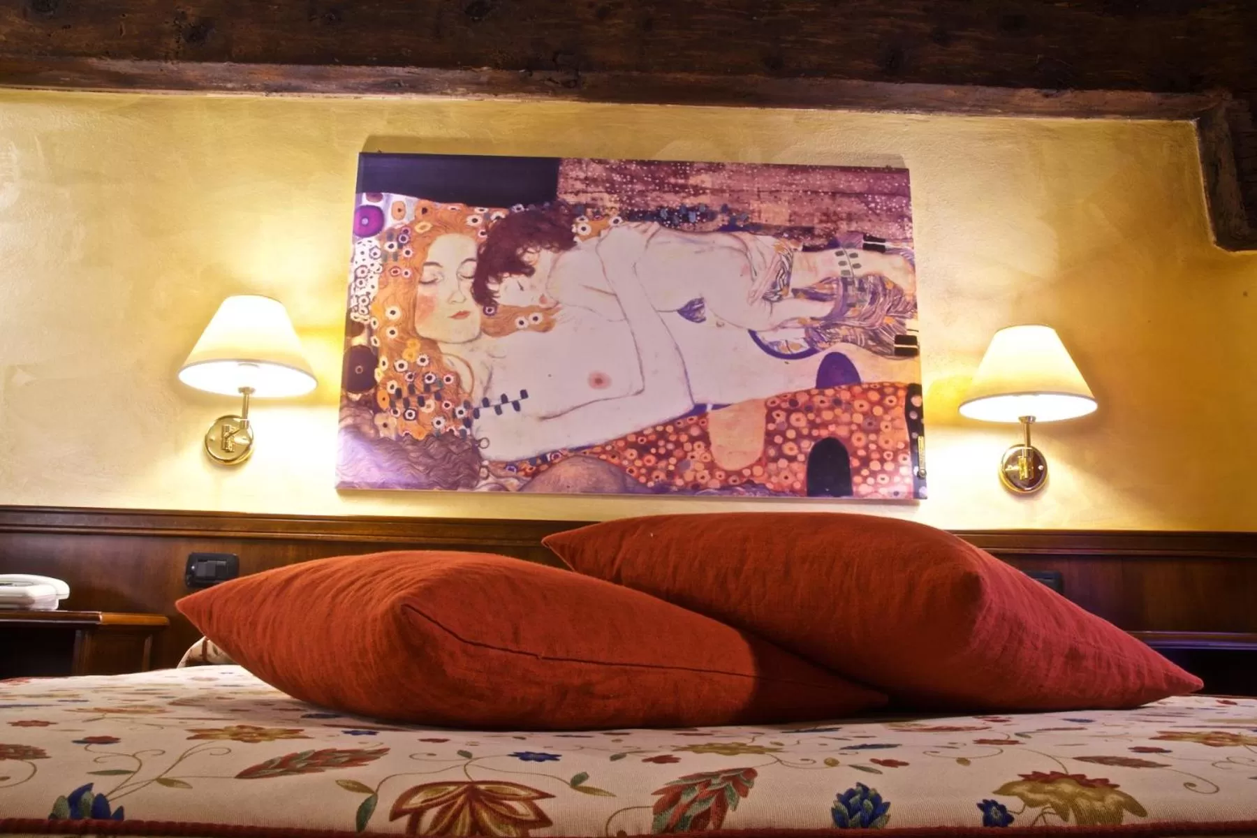 Bed in Hotel La Luna