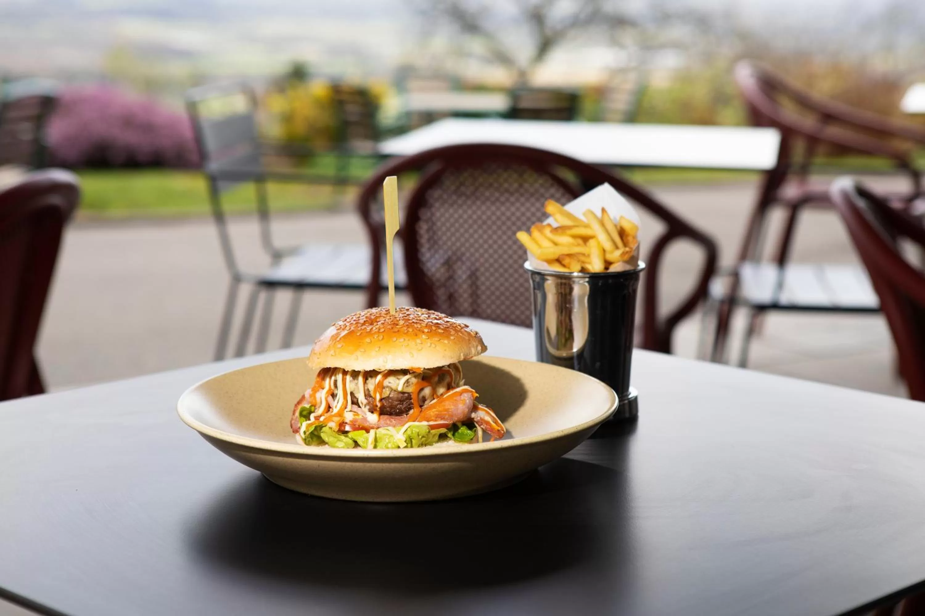 Food in Cottage In The Wood