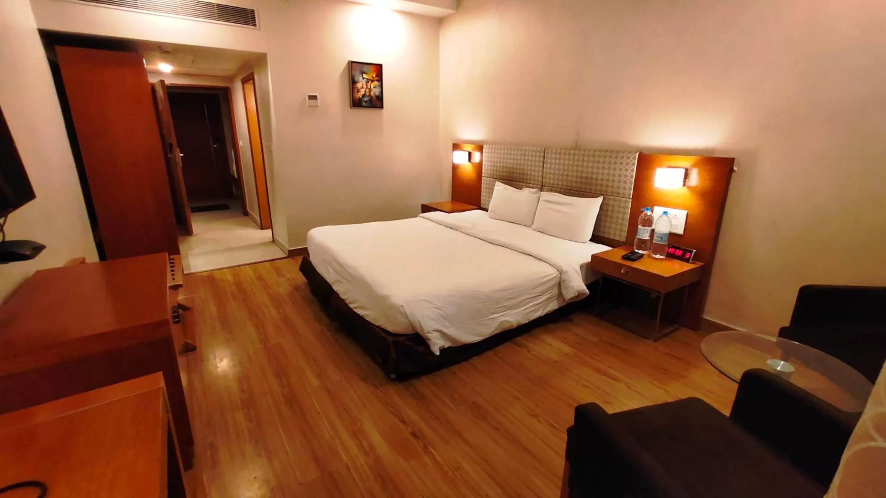 Bed in Best Western Ashoka