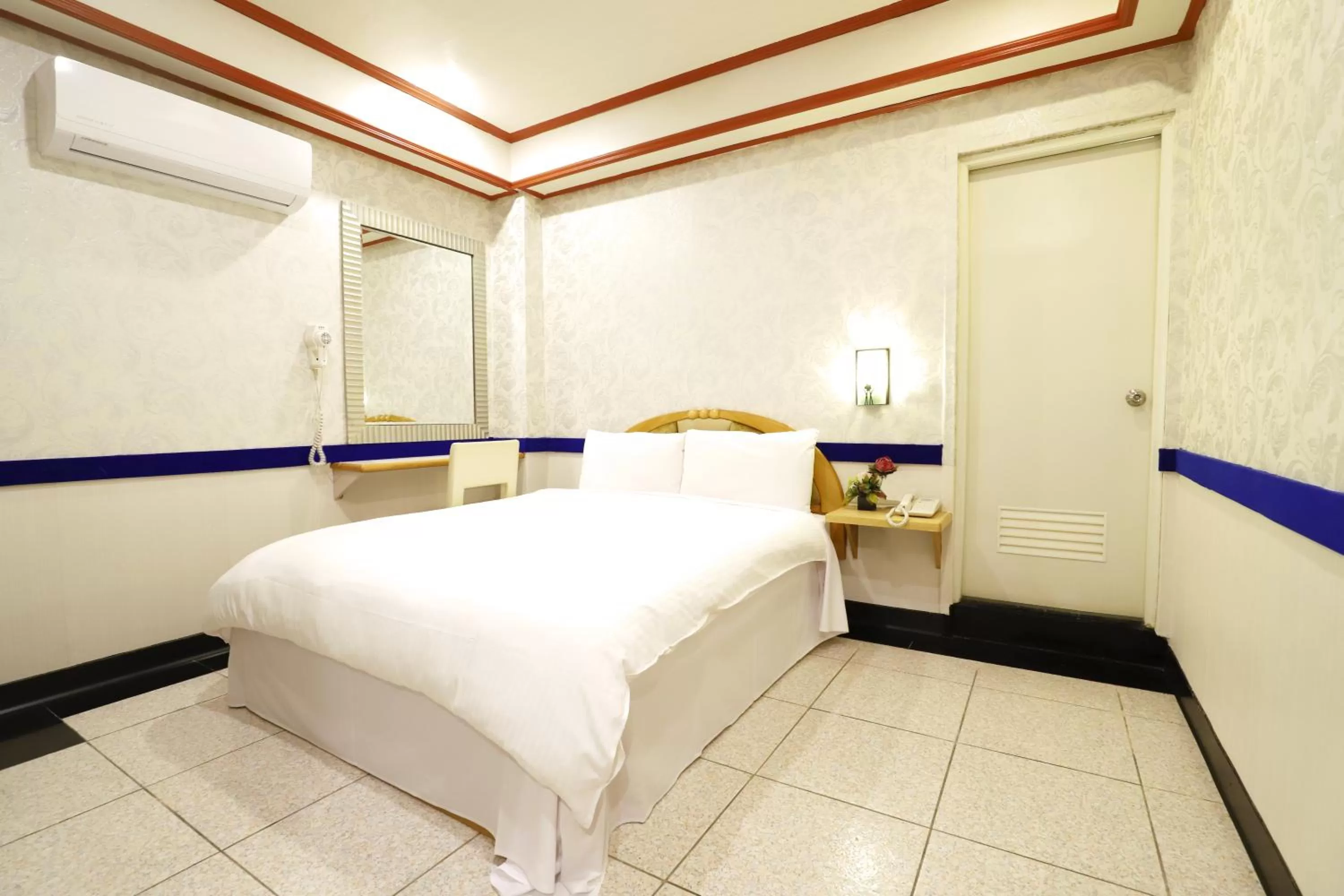 Gorgeous Hot Spring Resort