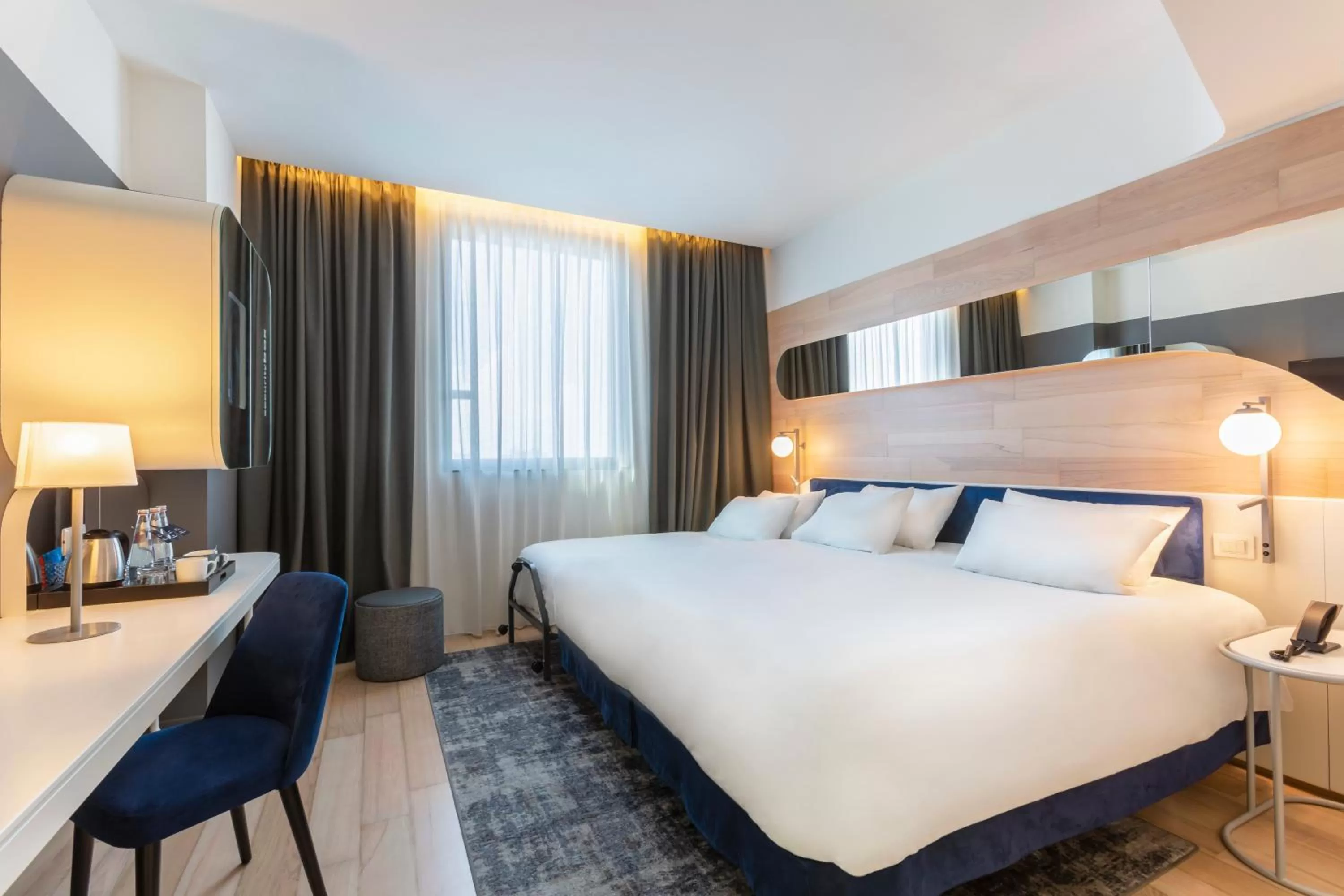 Bedroom, Bed in voco Milan-Fiere by IHG