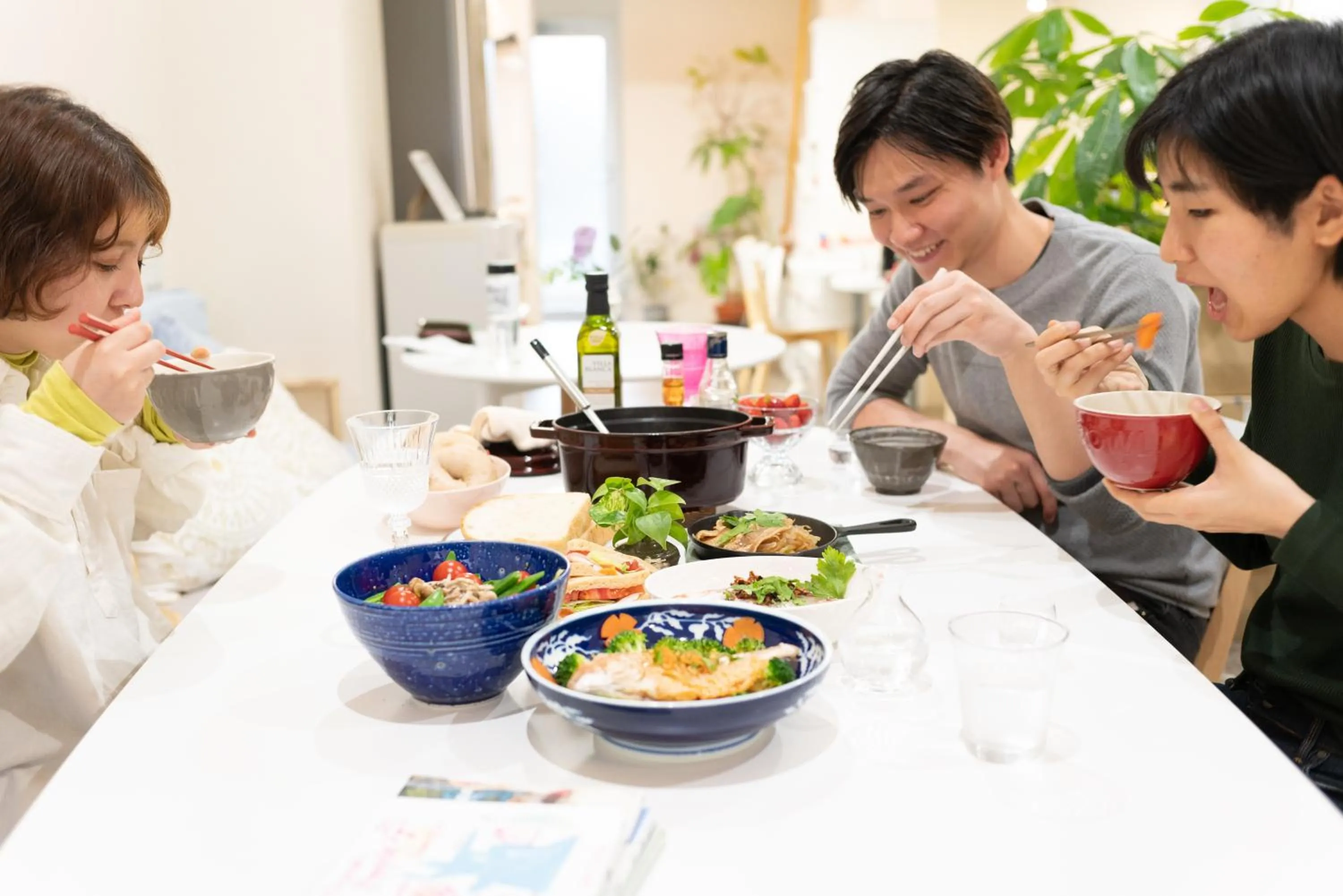 Communal lounge/ TV room in Casa Blanca Guesthouse