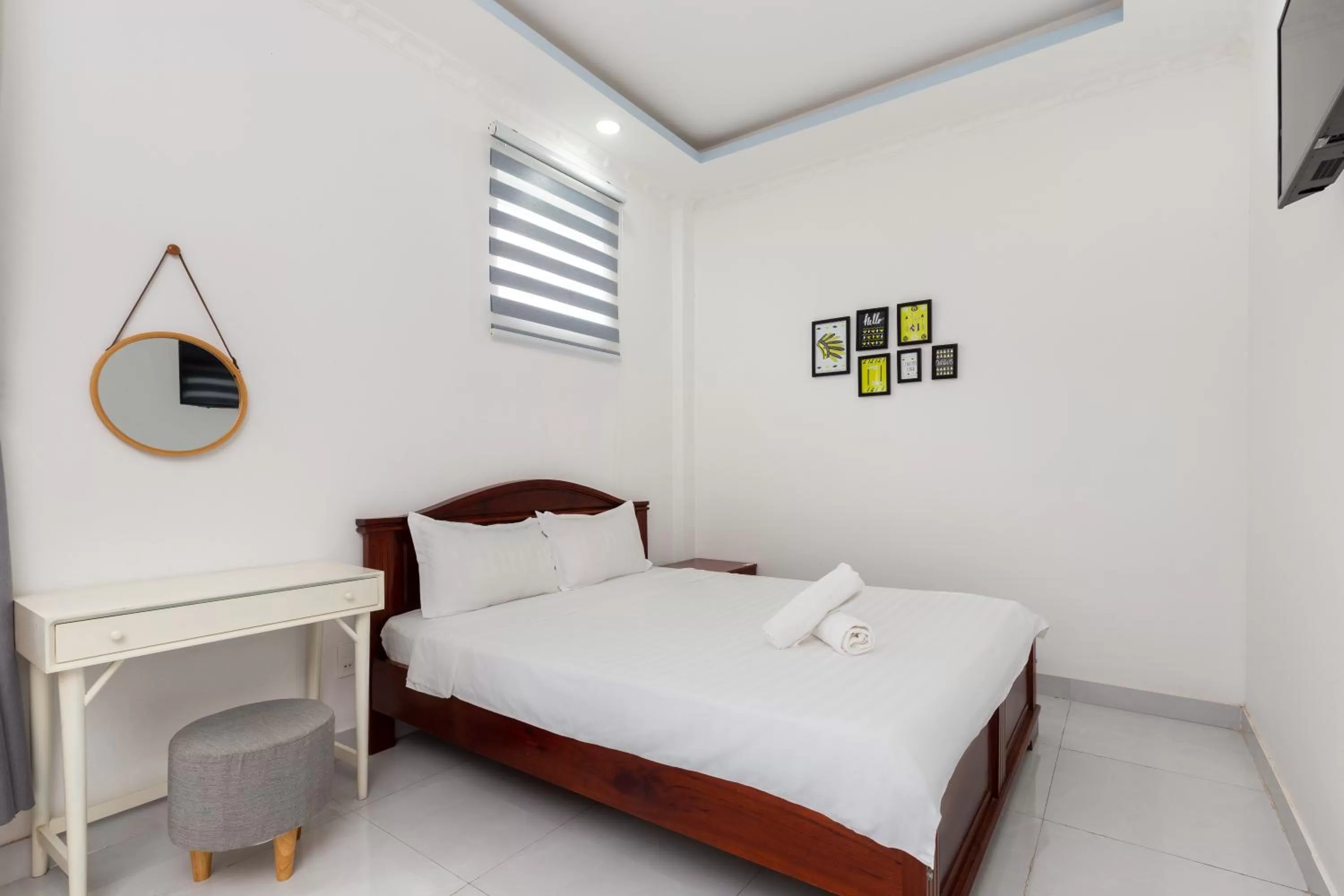 Bed in Luxury Vườn Lài Hotel