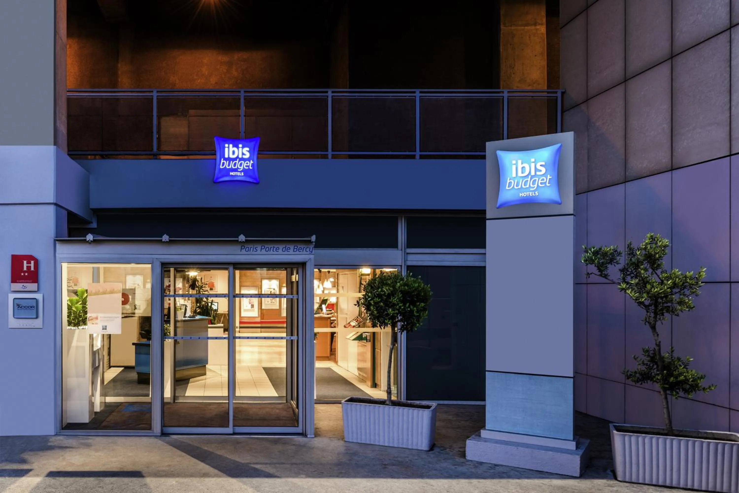 Facade/entrance in ibis budget Paris Porte de Bercy