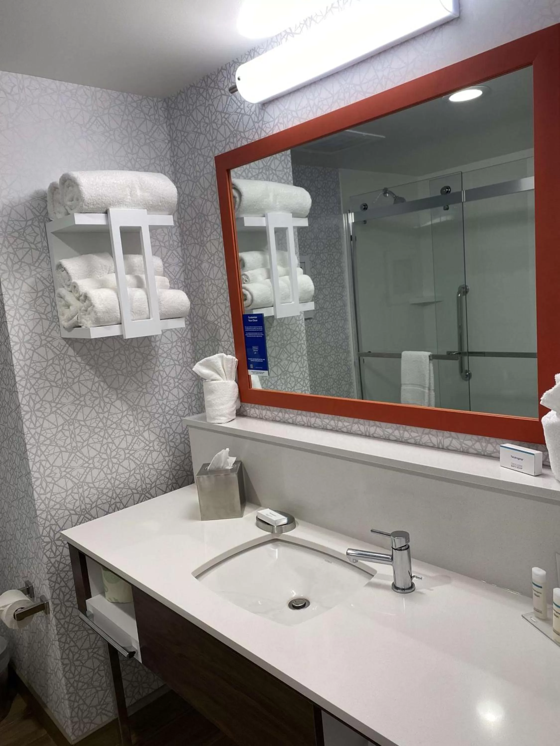 Bedroom in Hampton Inn & Suites Olean, Ny