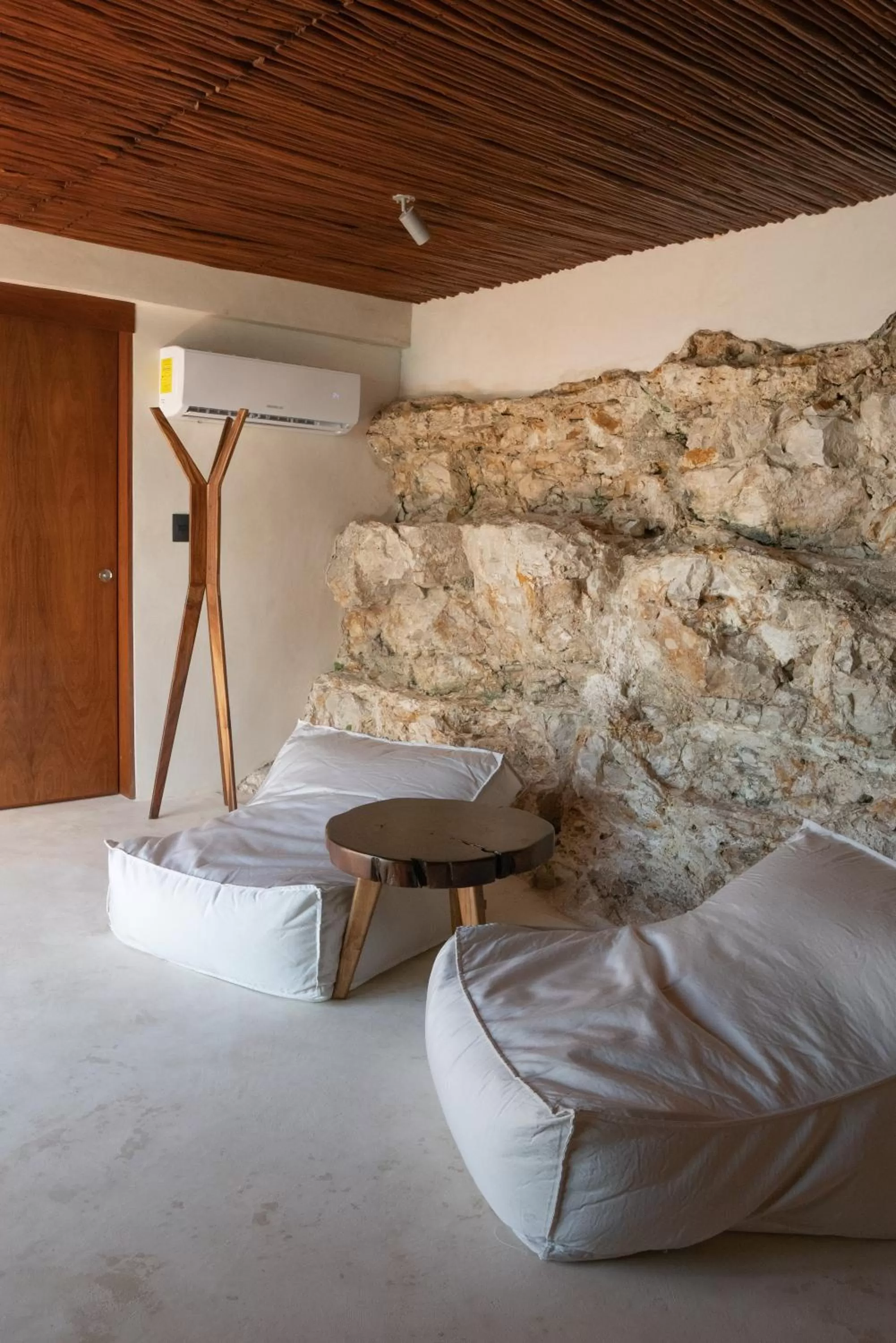 Living room in Puerta del Cielo Hotel Origen