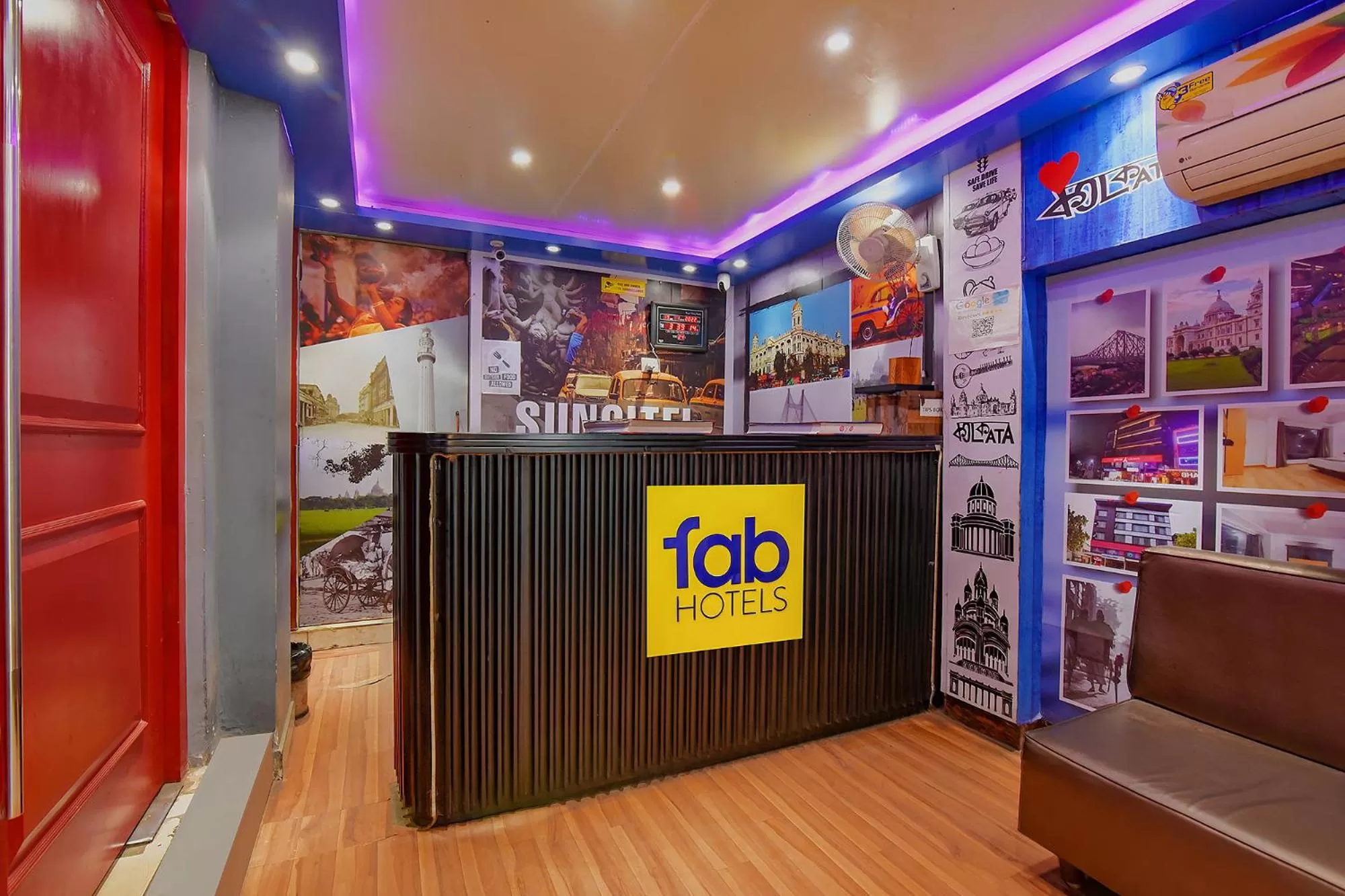 Lobby or reception in FabHotel Suncitel Dum Dum Airport