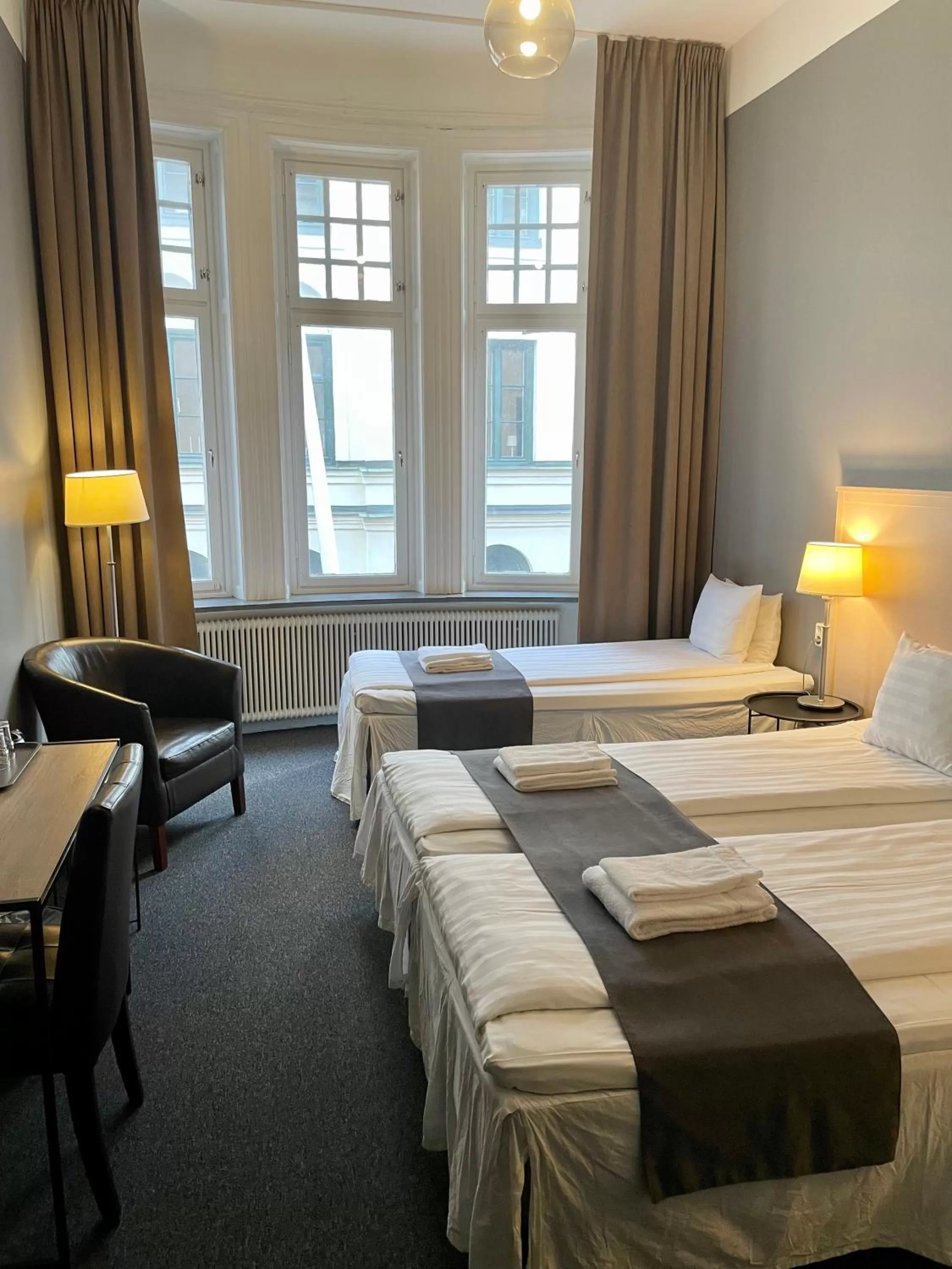 Photo of the whole room, Bed in Unique Hotel