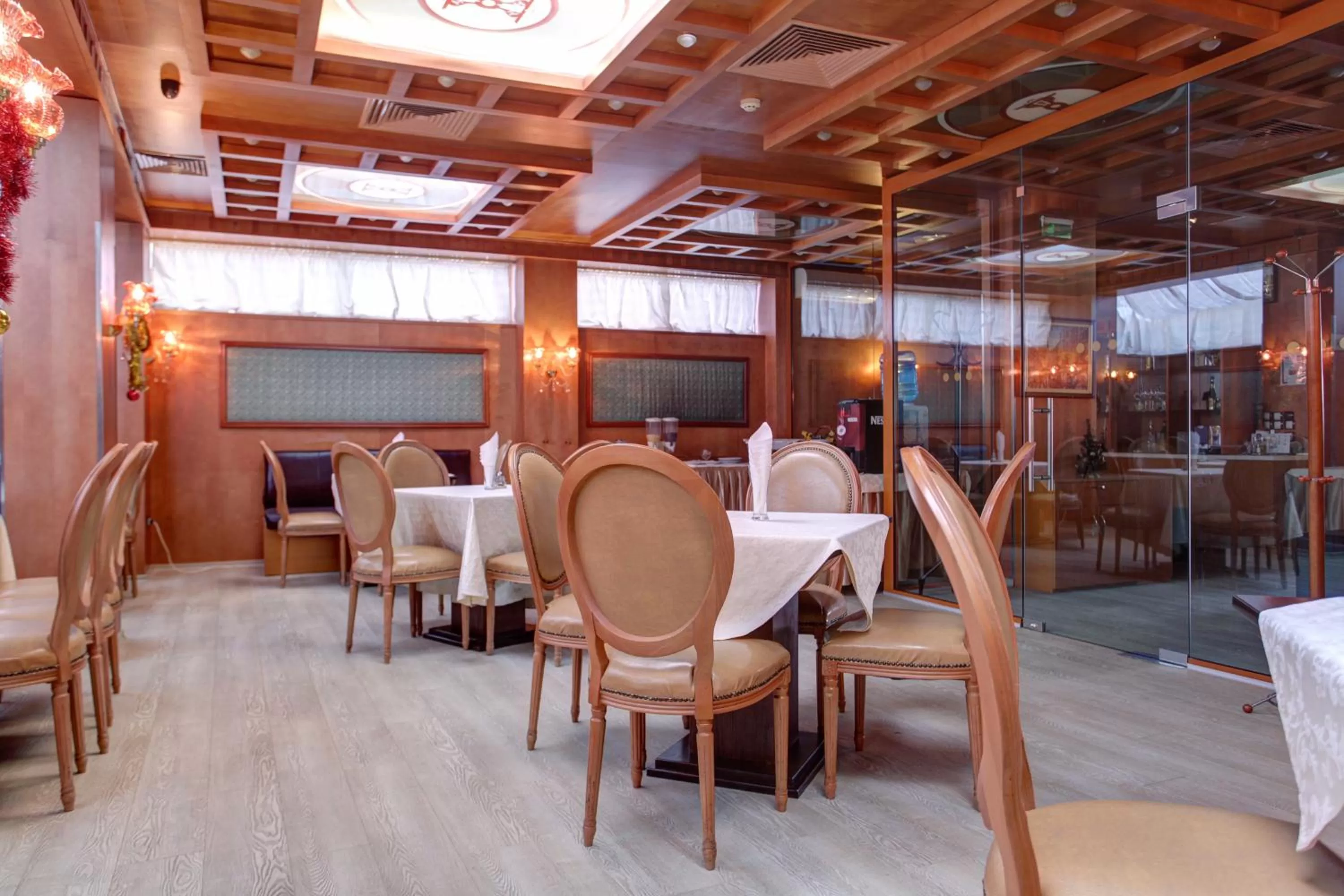 Food and drinks in Central Plaza Hotel