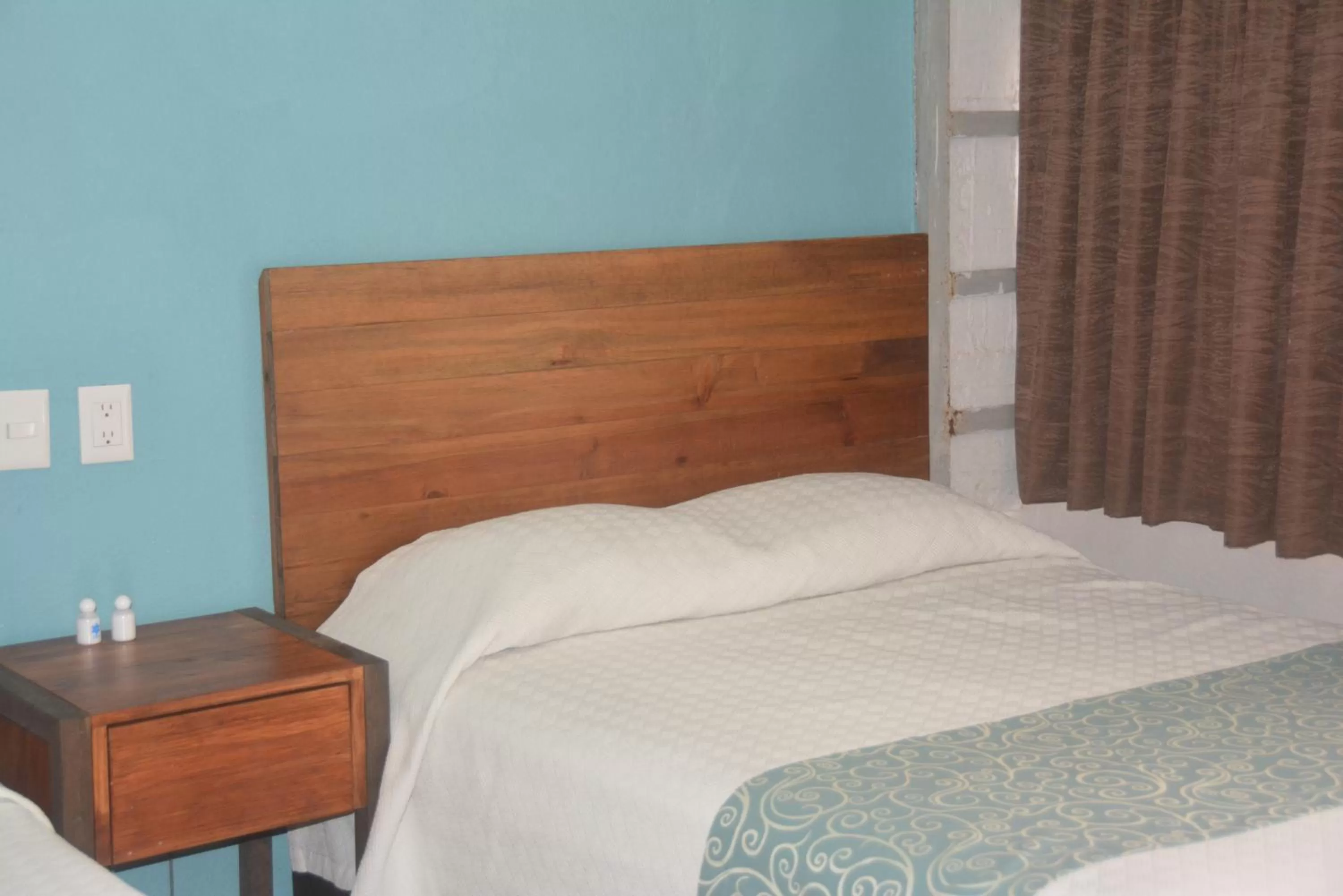 Bed in Acapulco Amor