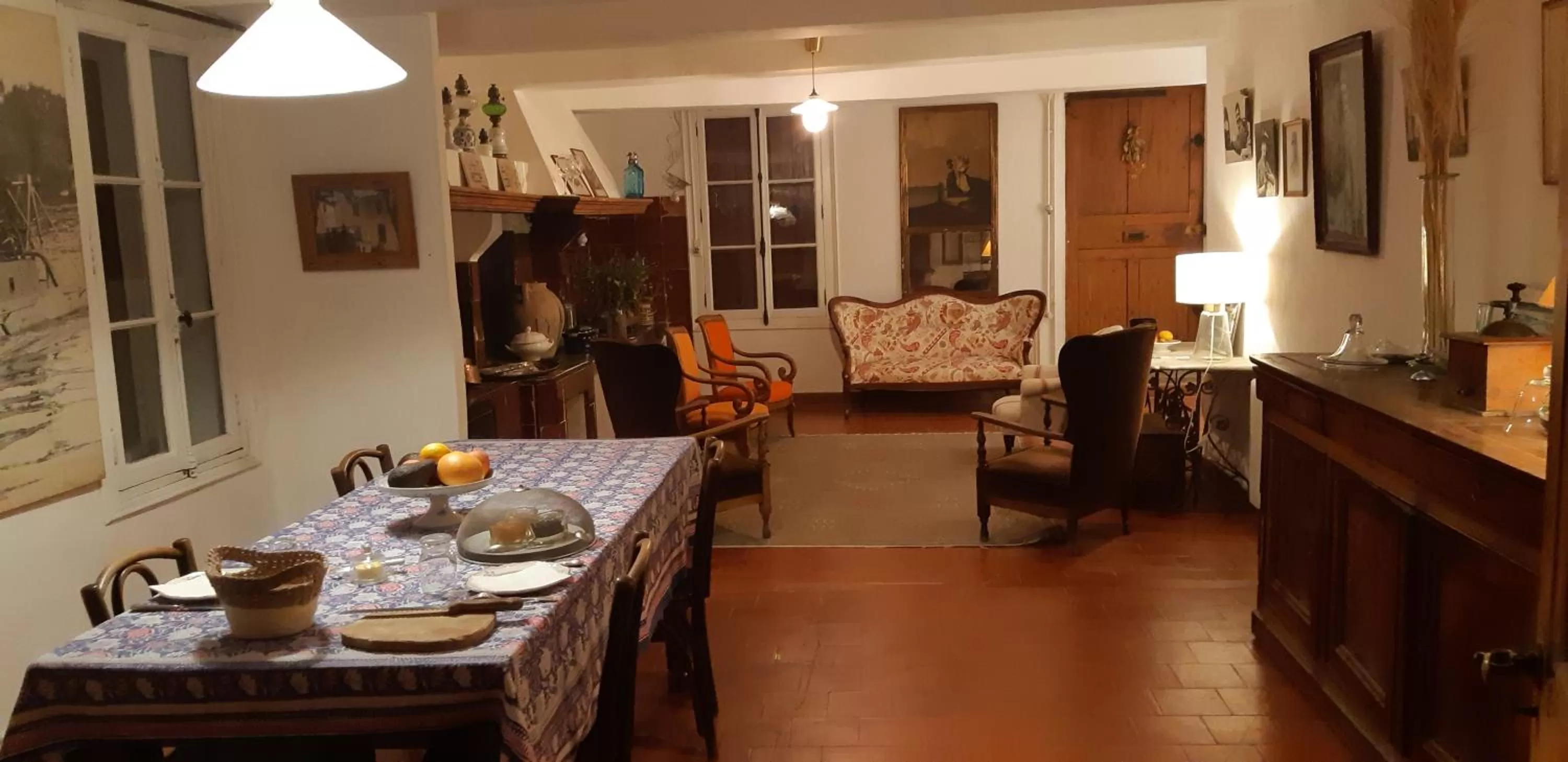 Living room, Dining Area in Mas Palegry côté terrasse