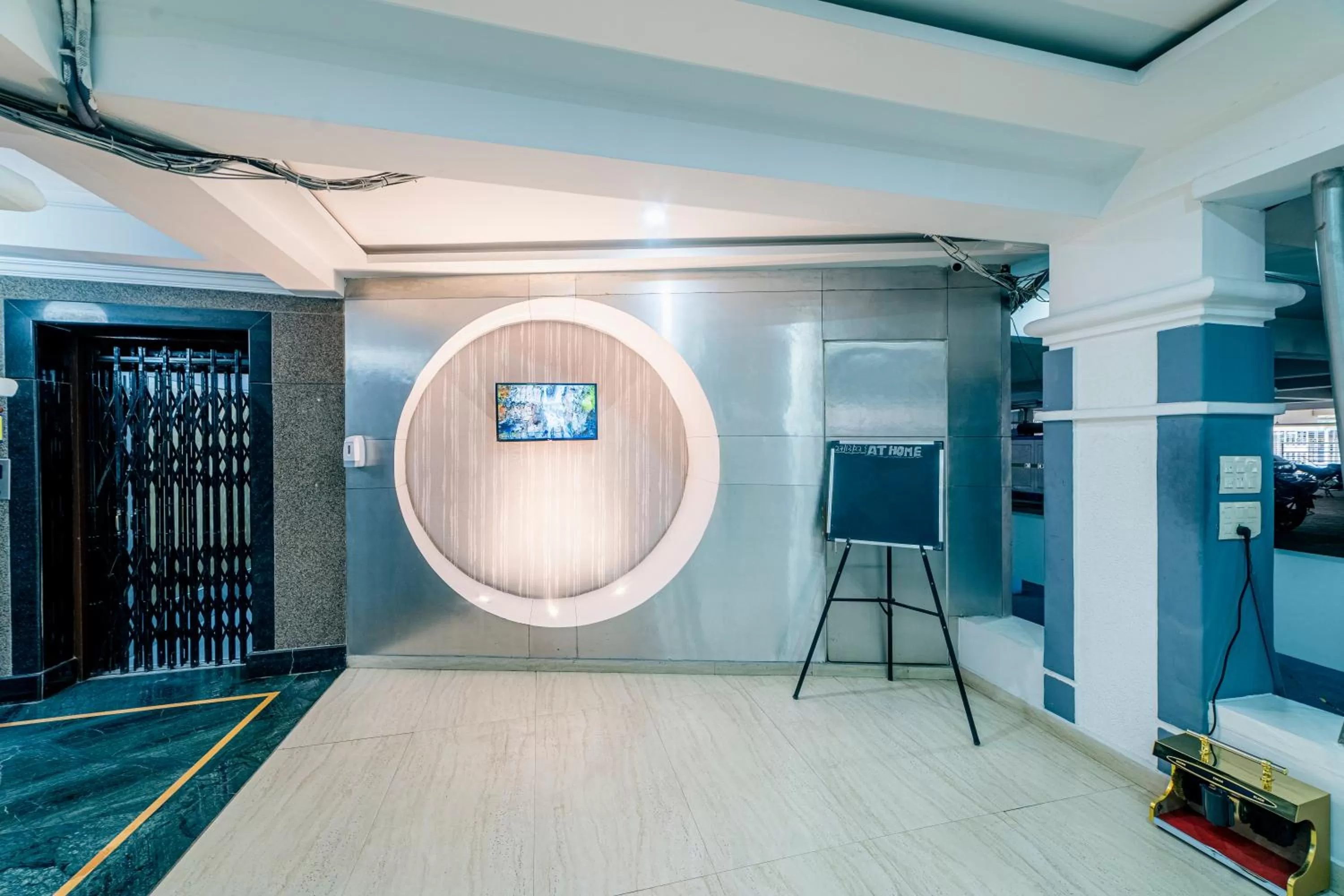 Lobby or reception in Hotel Athome , Whitefields, Kondapur