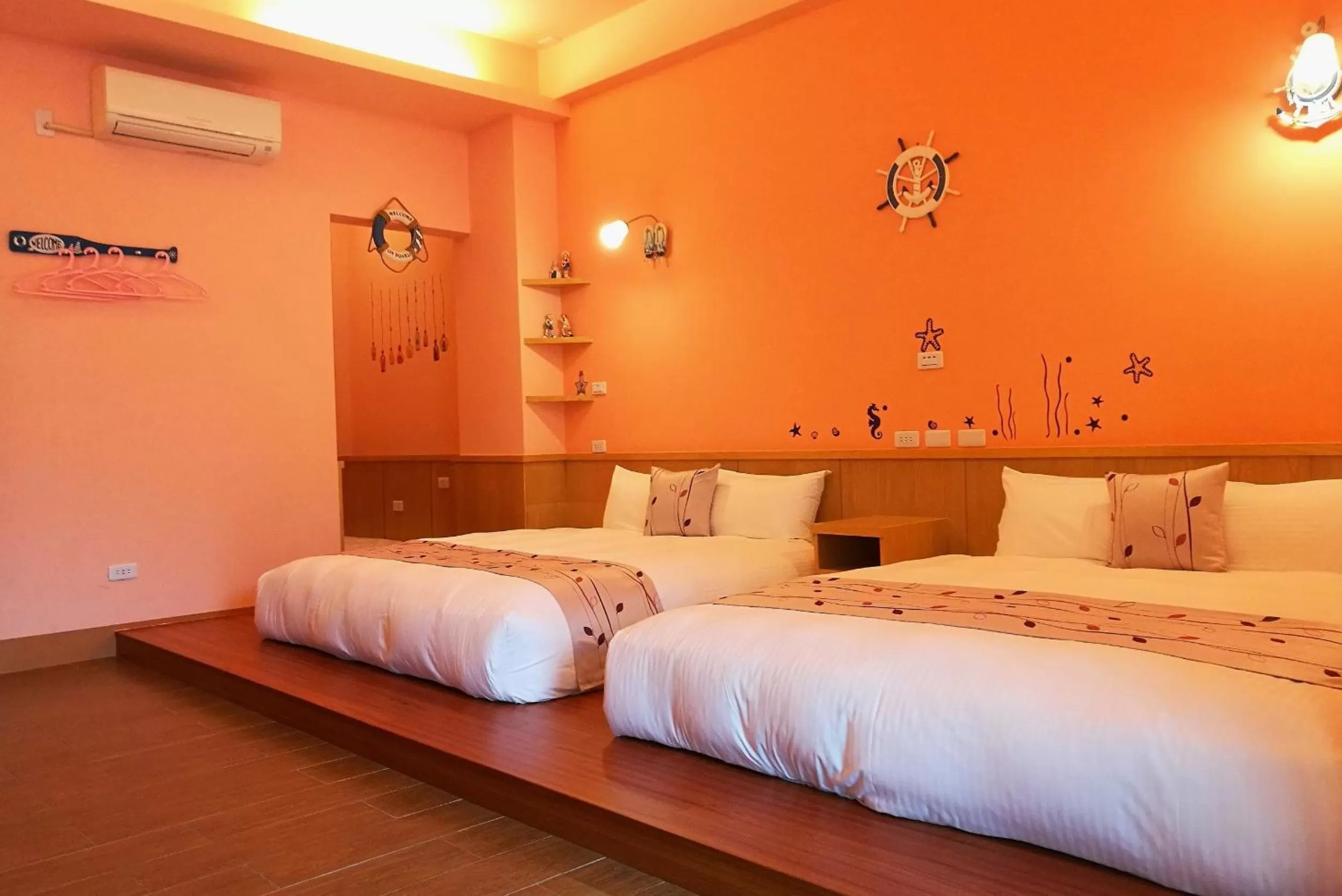 Bed in Love Ocean & Happy Bay HomeStay