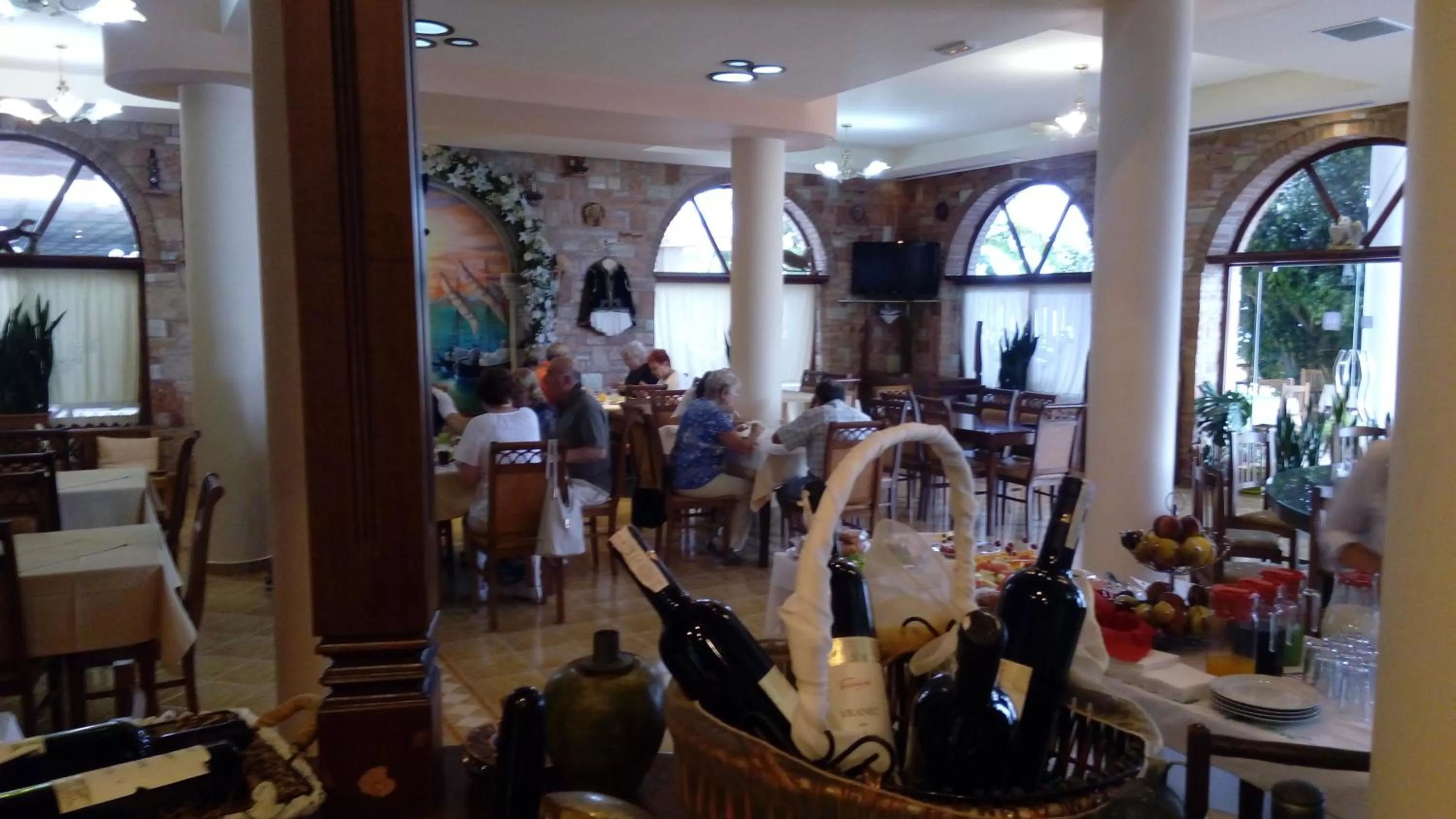 Buffet breakfast in Hotel Piccolino