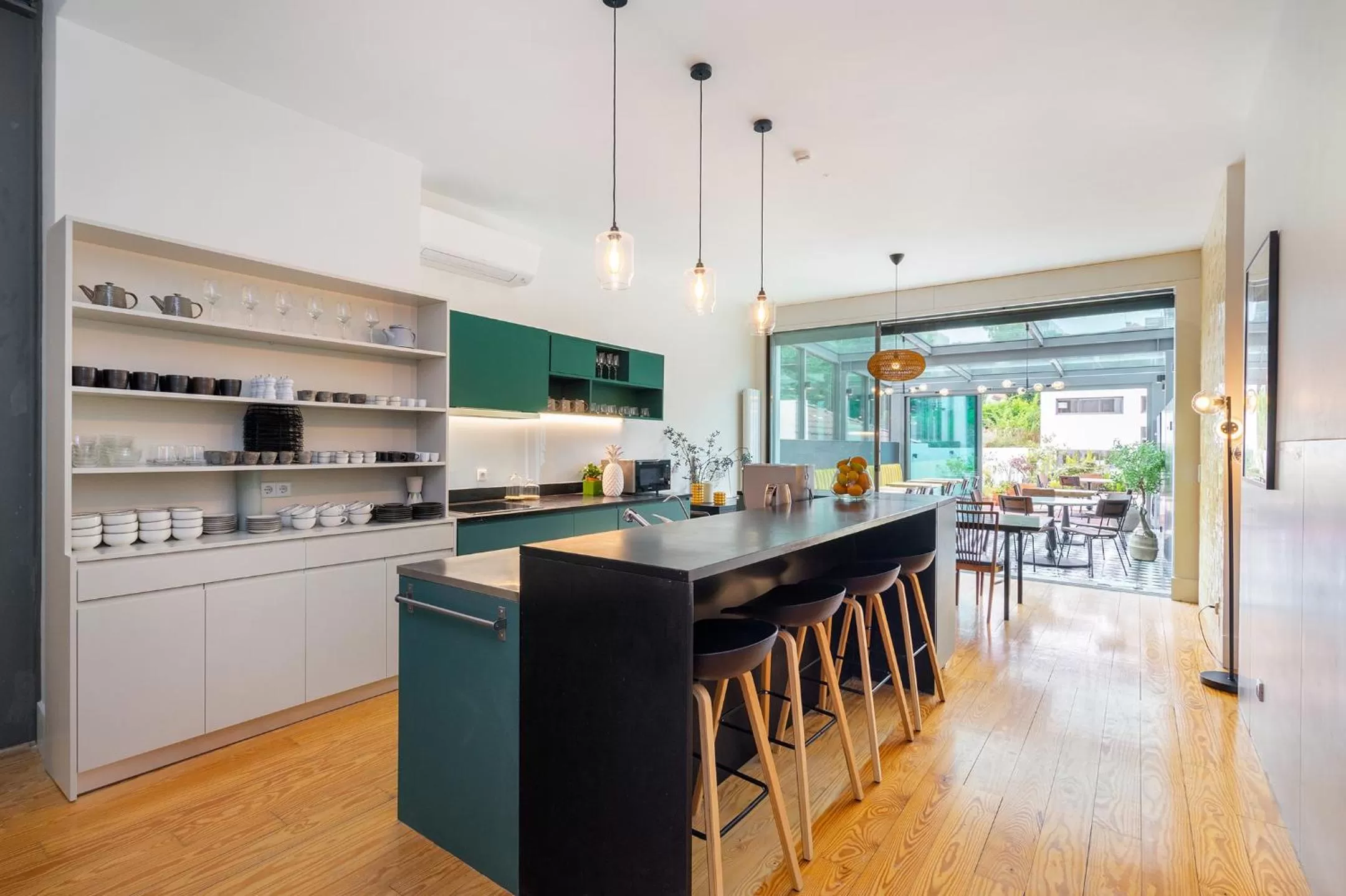 Restaurant/places to eat in Canto De Luz - Luxury Maison