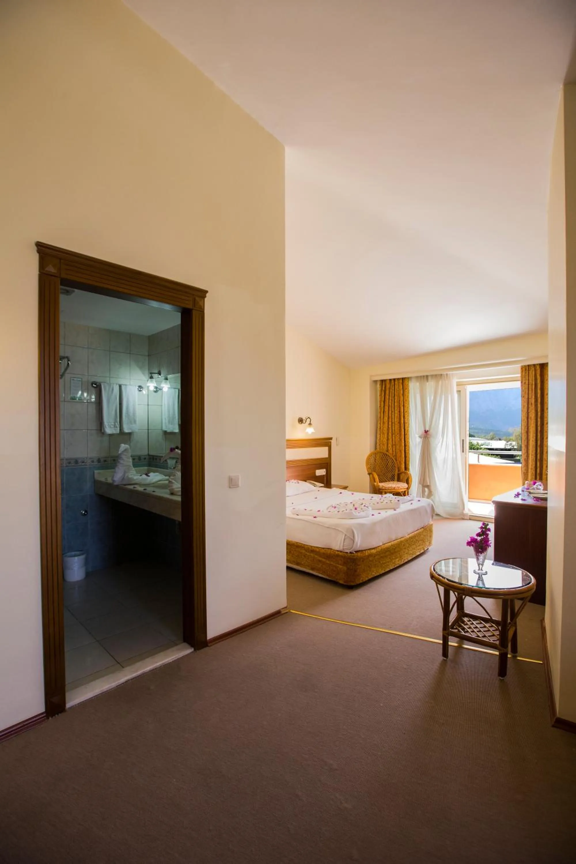 Pool view in Valeri Beach Hotel