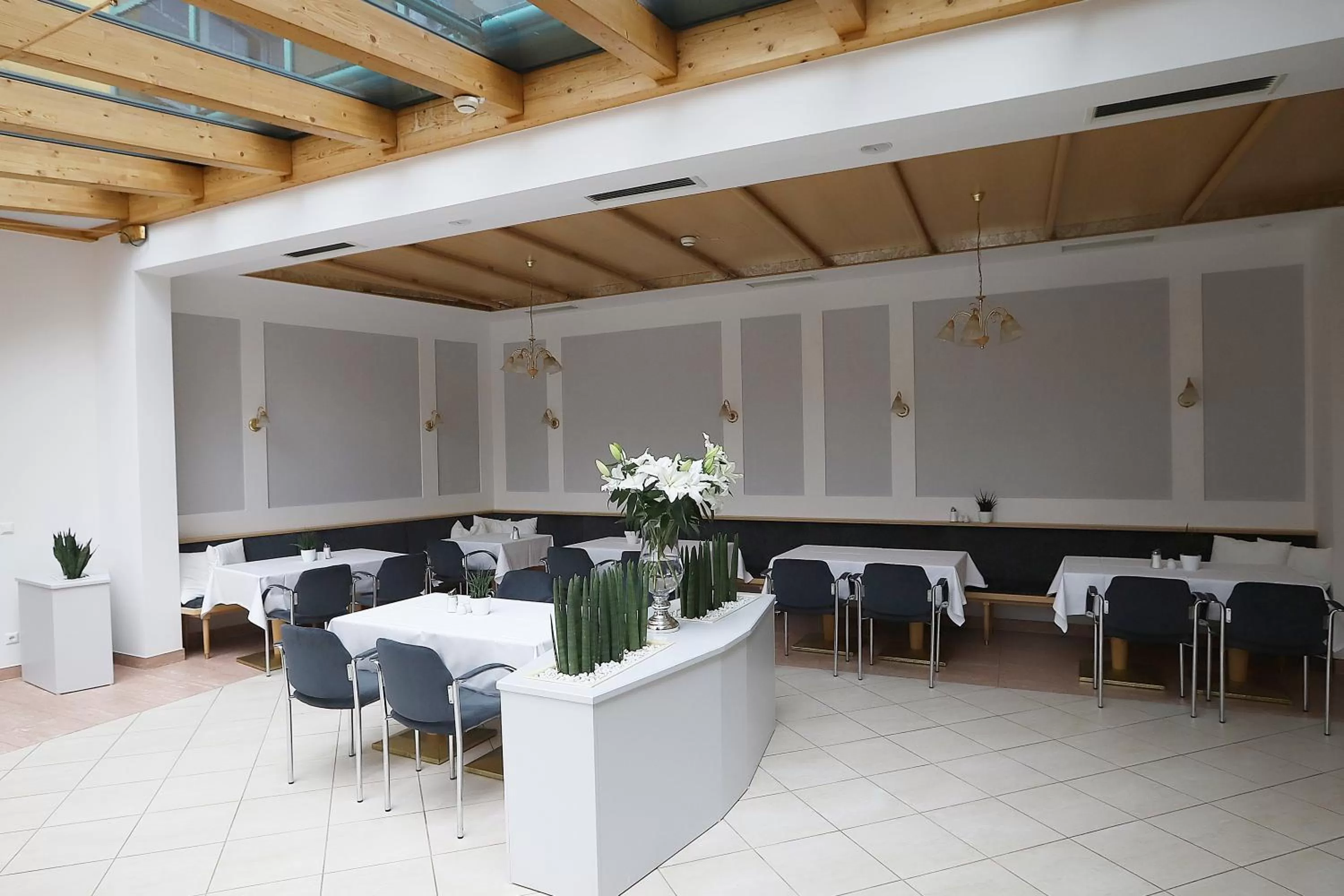 Communal lounge/ TV room in Stadthotel GARNI Pinkafeld