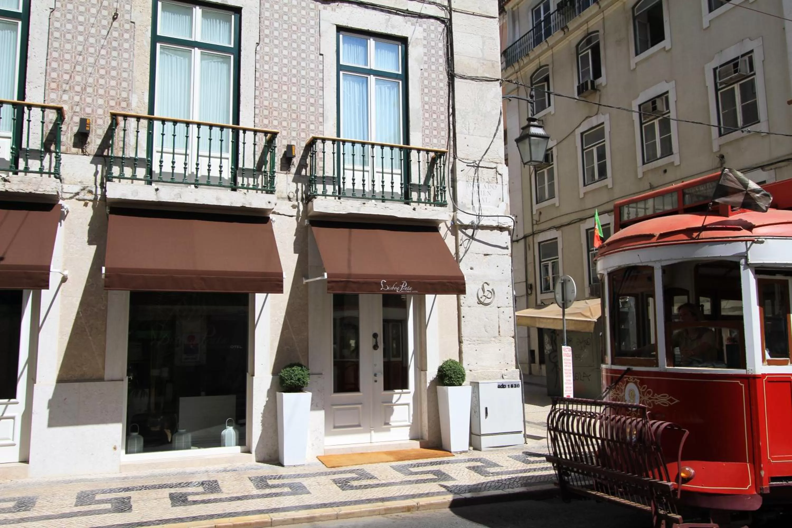 Facade/entrance in Lisboa Prata Boutique Hotel