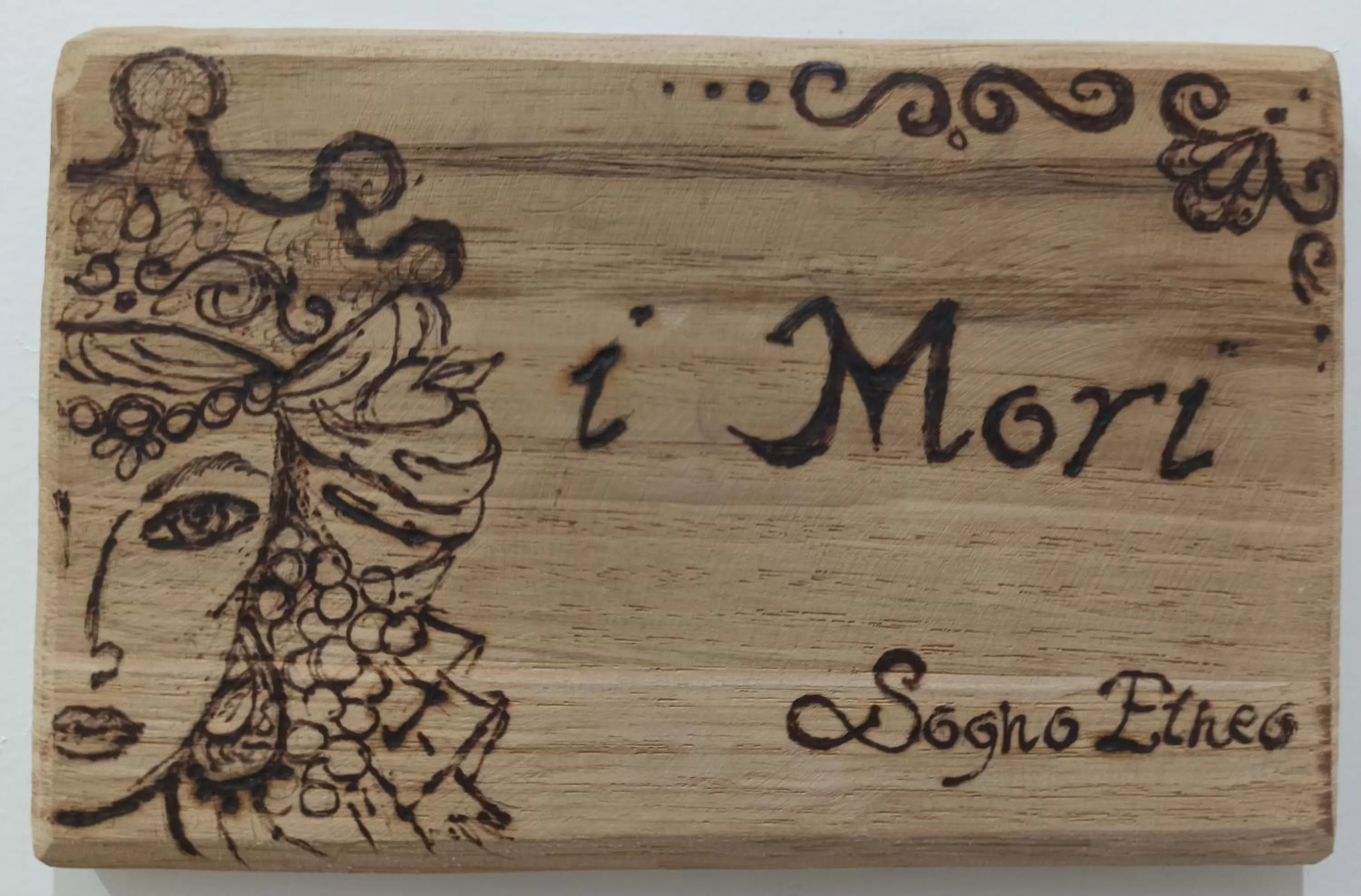 Decorative detail in Sogno Etneo