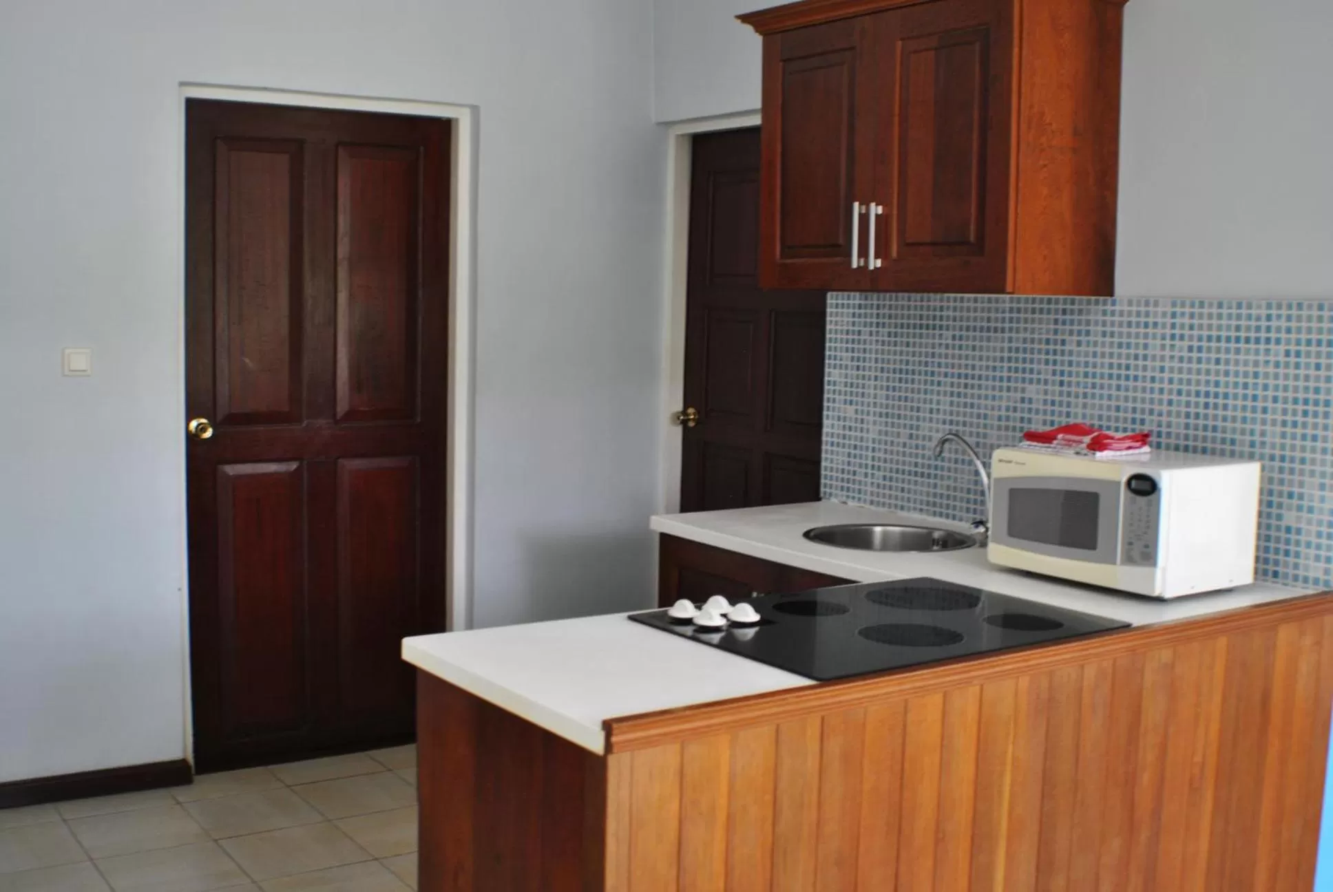 Kitchen or kitchenette, Kitchen/Kitchenette in Joah Inn Appartementen