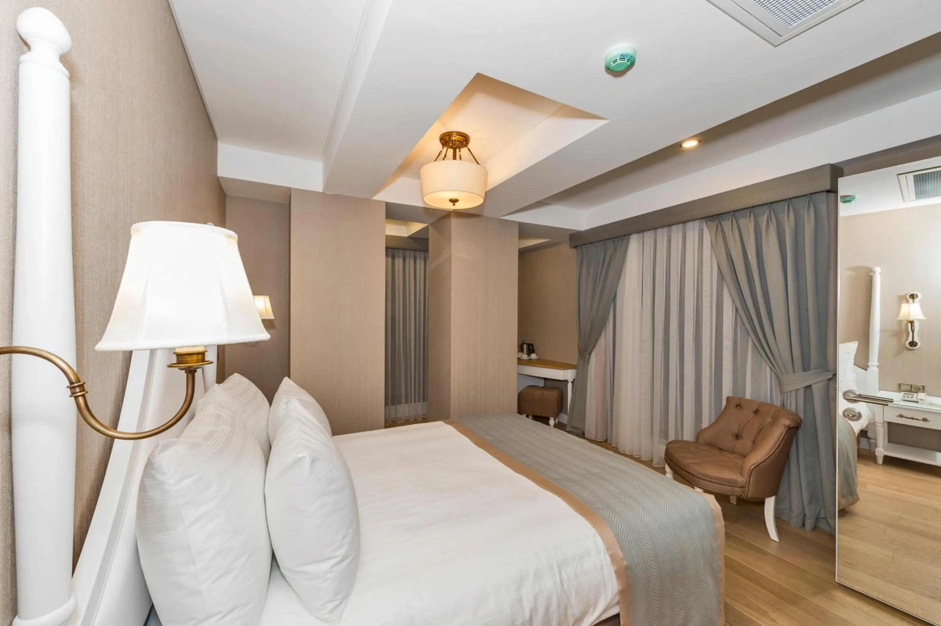 Decorative detail, Bed in Hanna Hotel