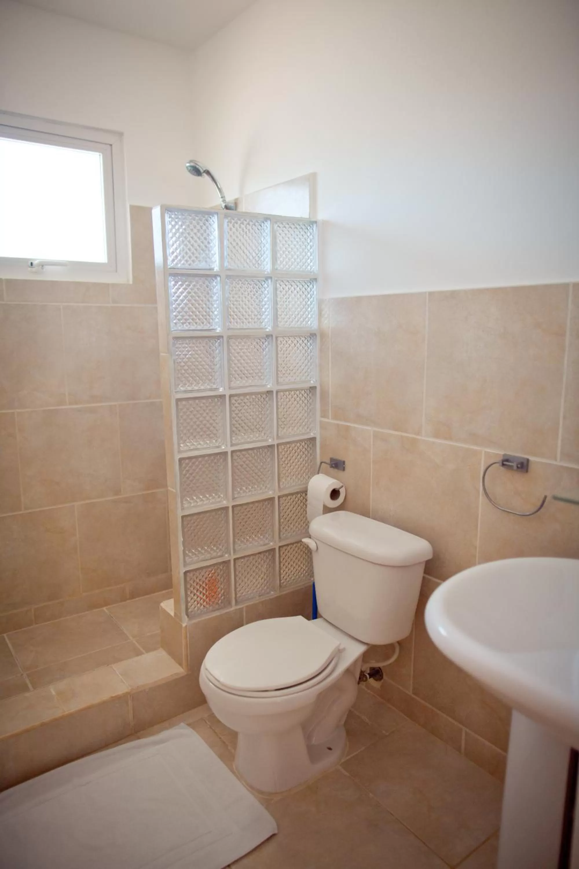 Bathroom in Kite Beach Inn