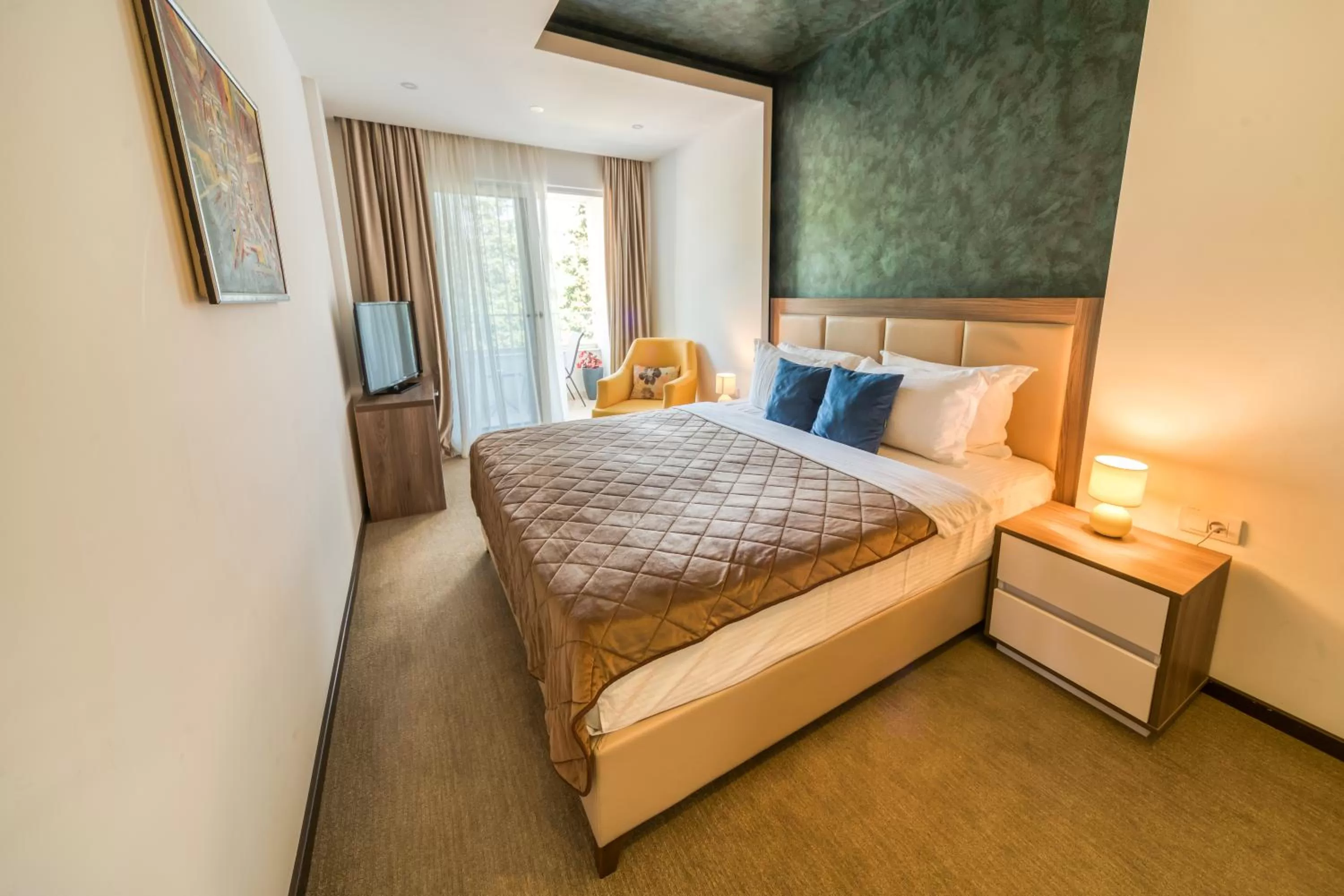 Bed in Boutique Hotel "Salina"