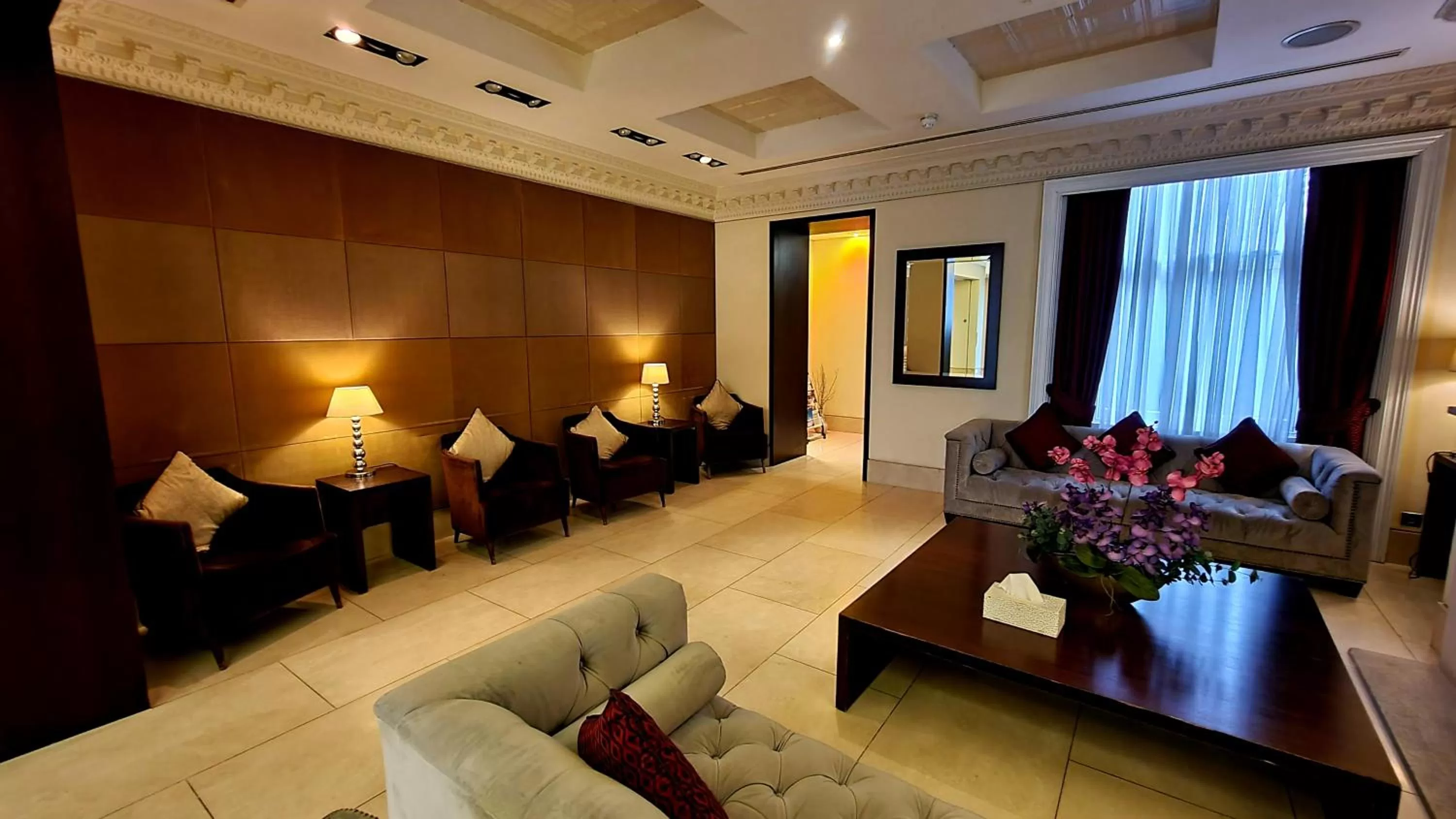 Lounge or bar in The Park City Grand Plaza Kensington Hotel