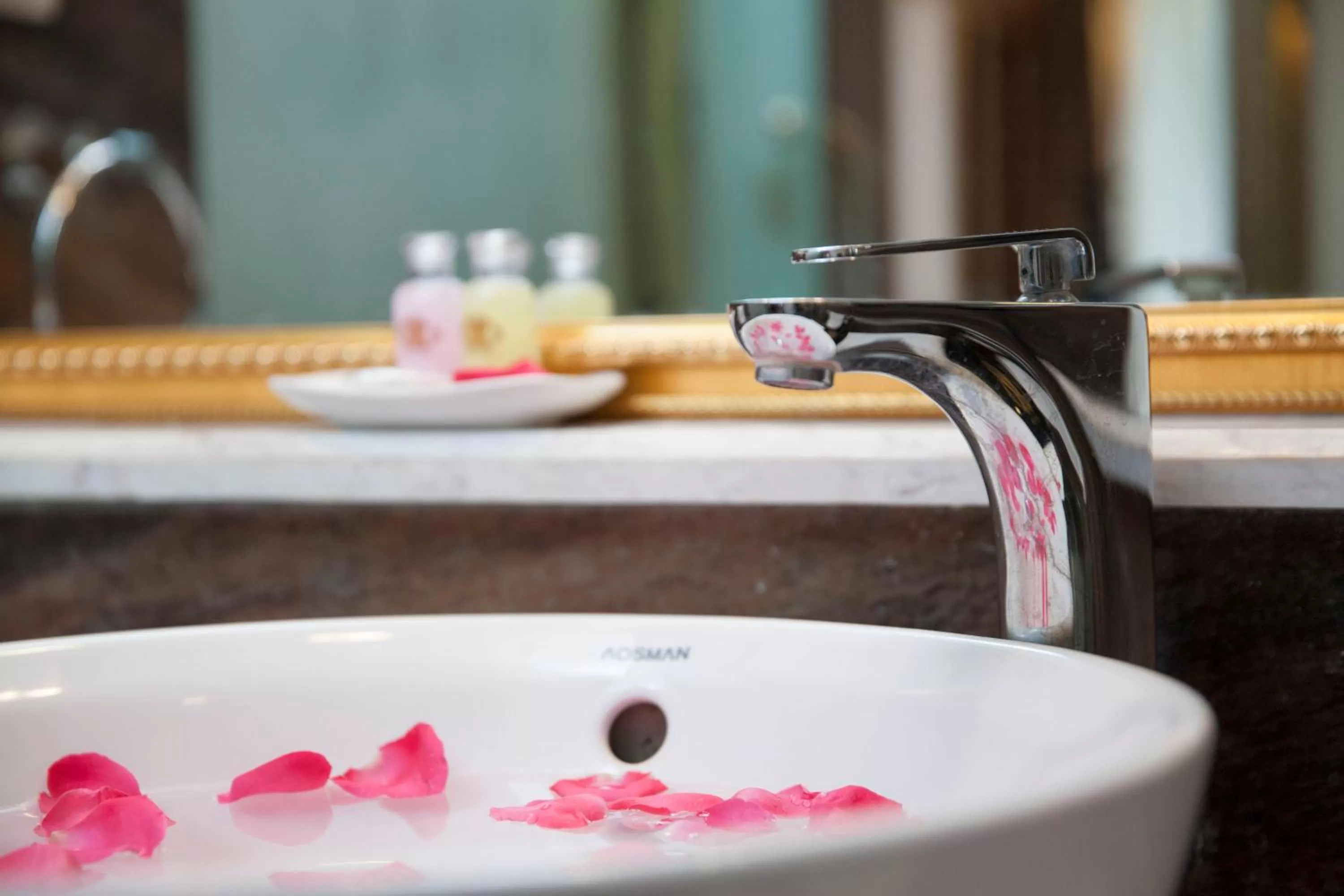 Shower in Hanoi Allure Hotel