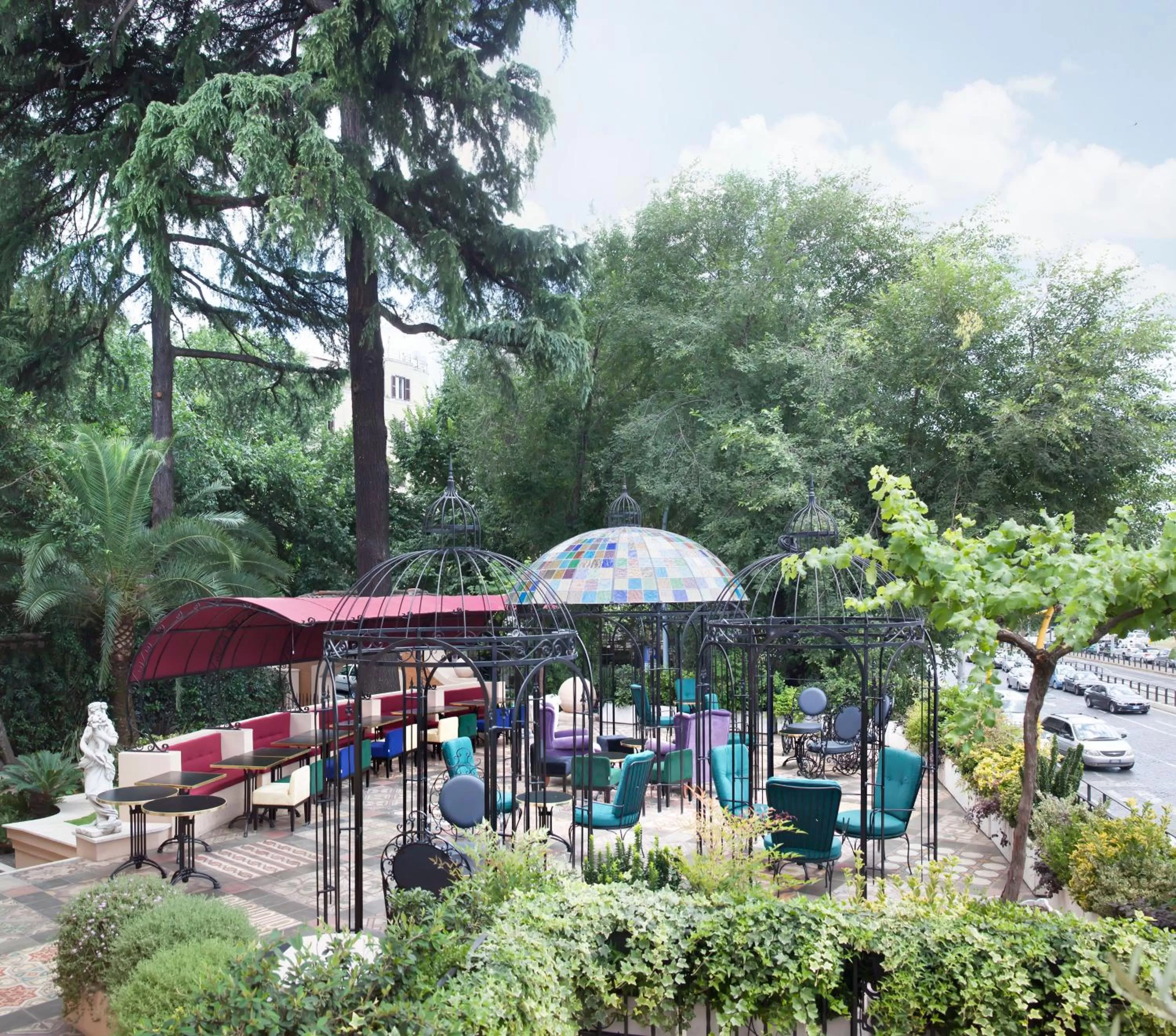 Garden in Hotel The Corner Roma