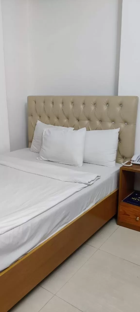 Bedroom, Bed in Hotel Blue Castle