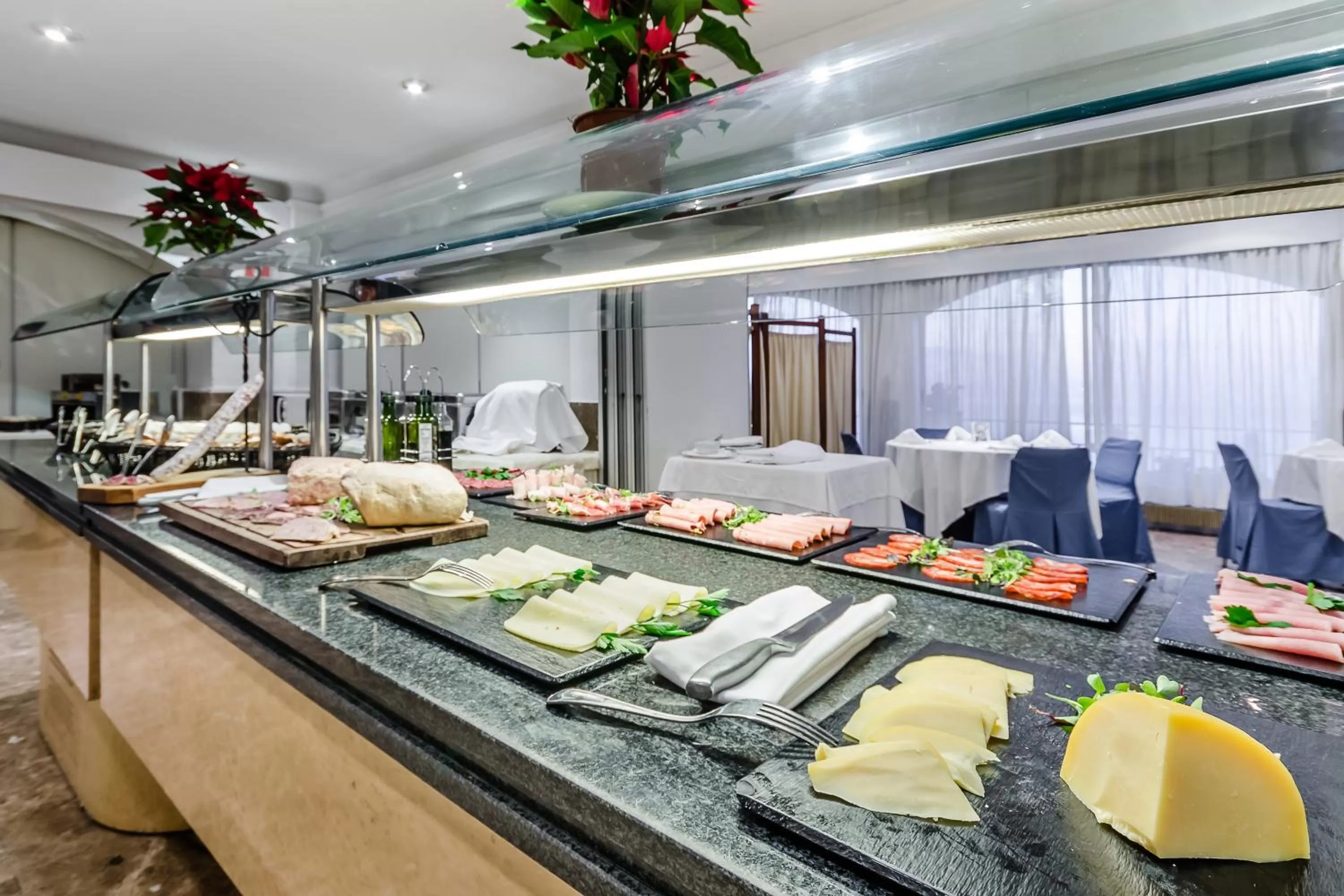 Food and drinks in Gran Sol Hotel