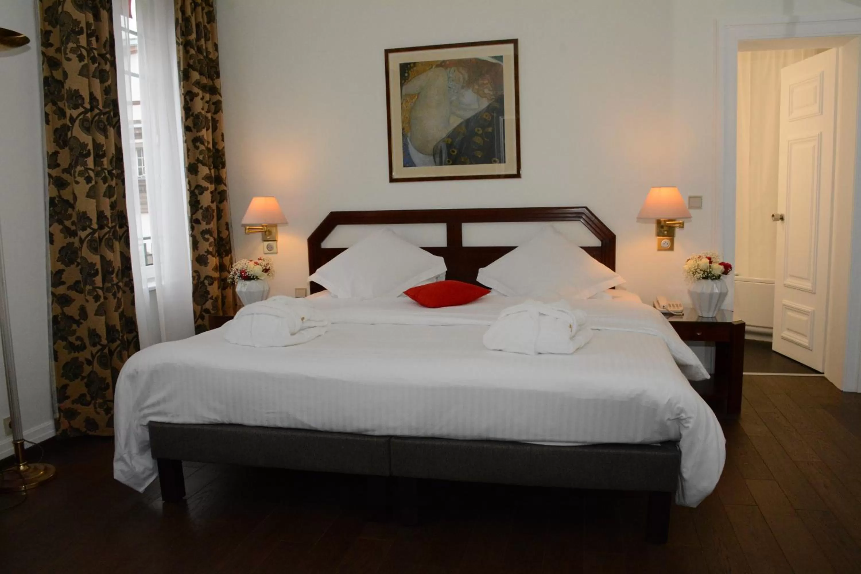 Bed in Hotel Du Parc - Mulhouse Centre