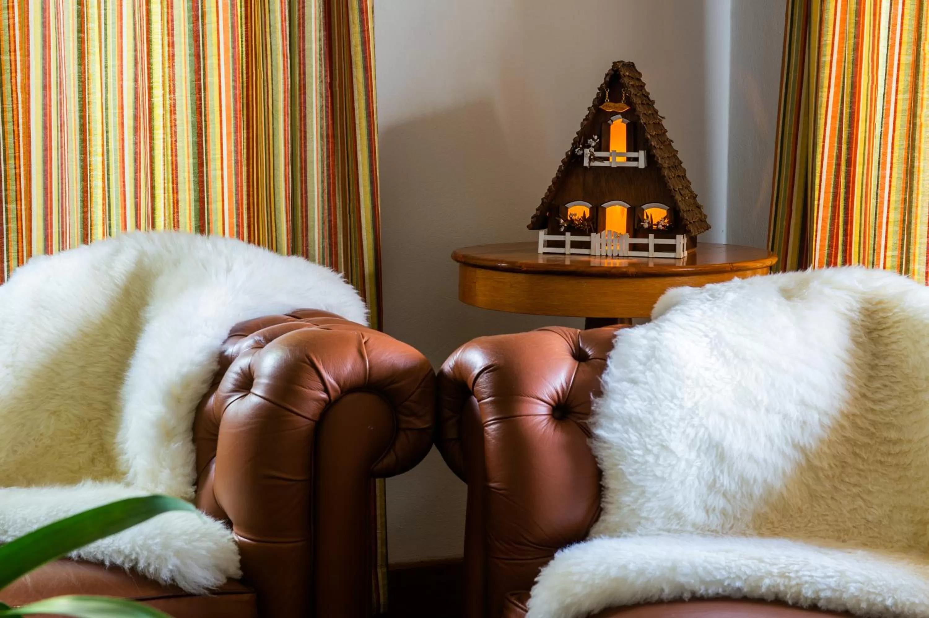 Communal lounge/ TV room in Pousada das Lavandas