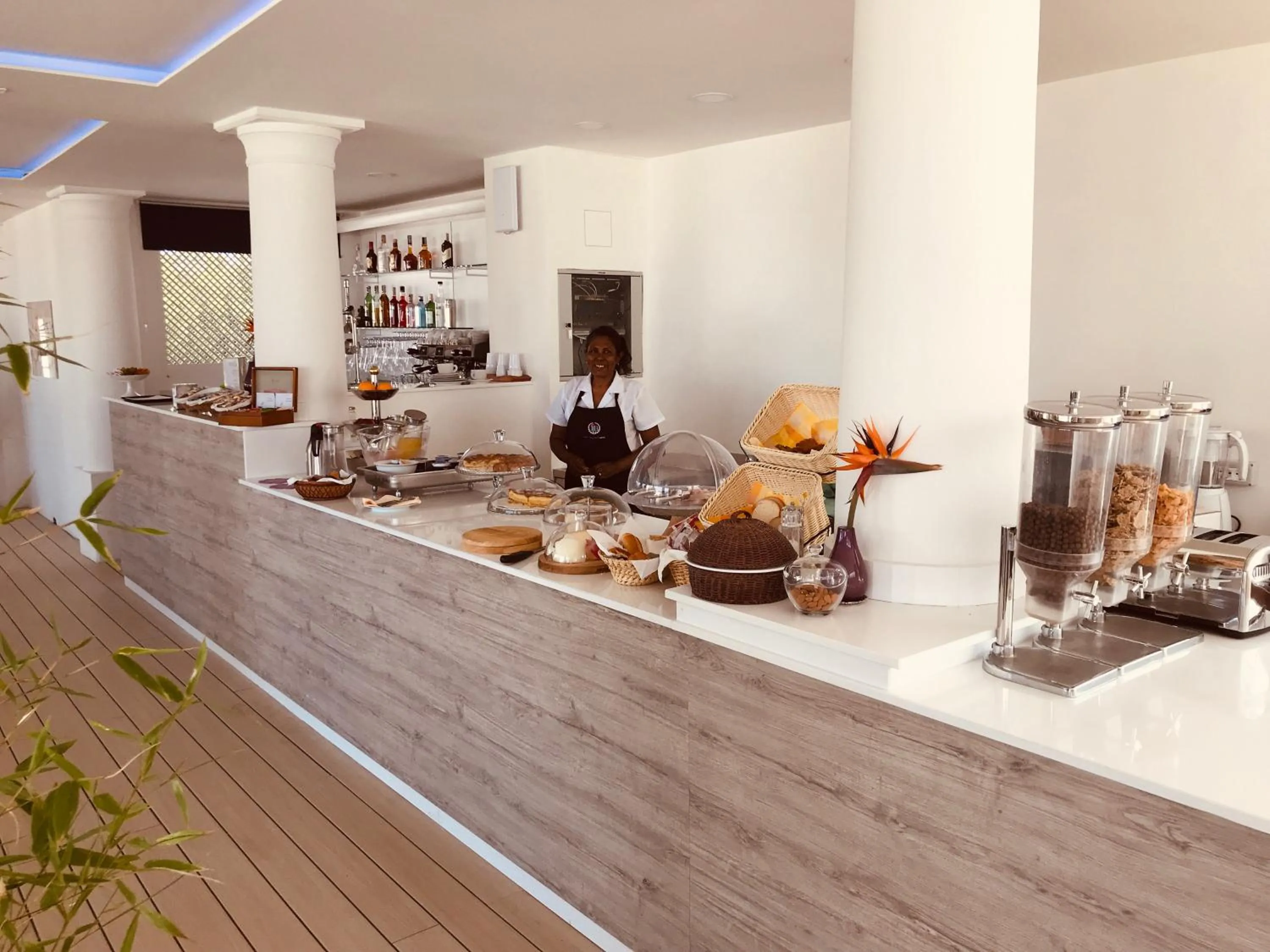 Restaurant/places to eat in Bougainville Luxury Boutique Hotel