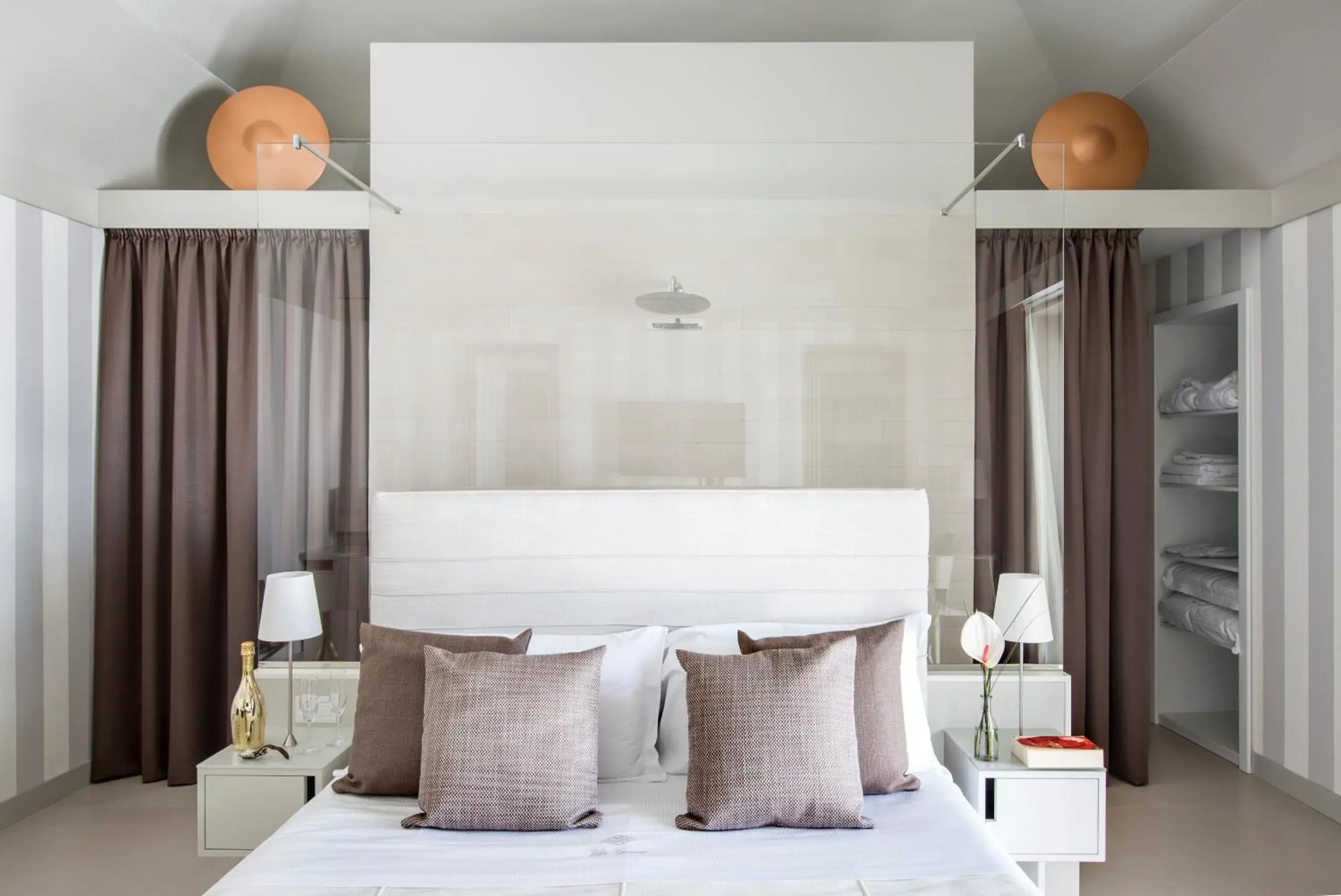 Deluxe Suite in Villa Gervasio Rooms Deluxe Suite in Villa Gervasio Rooms