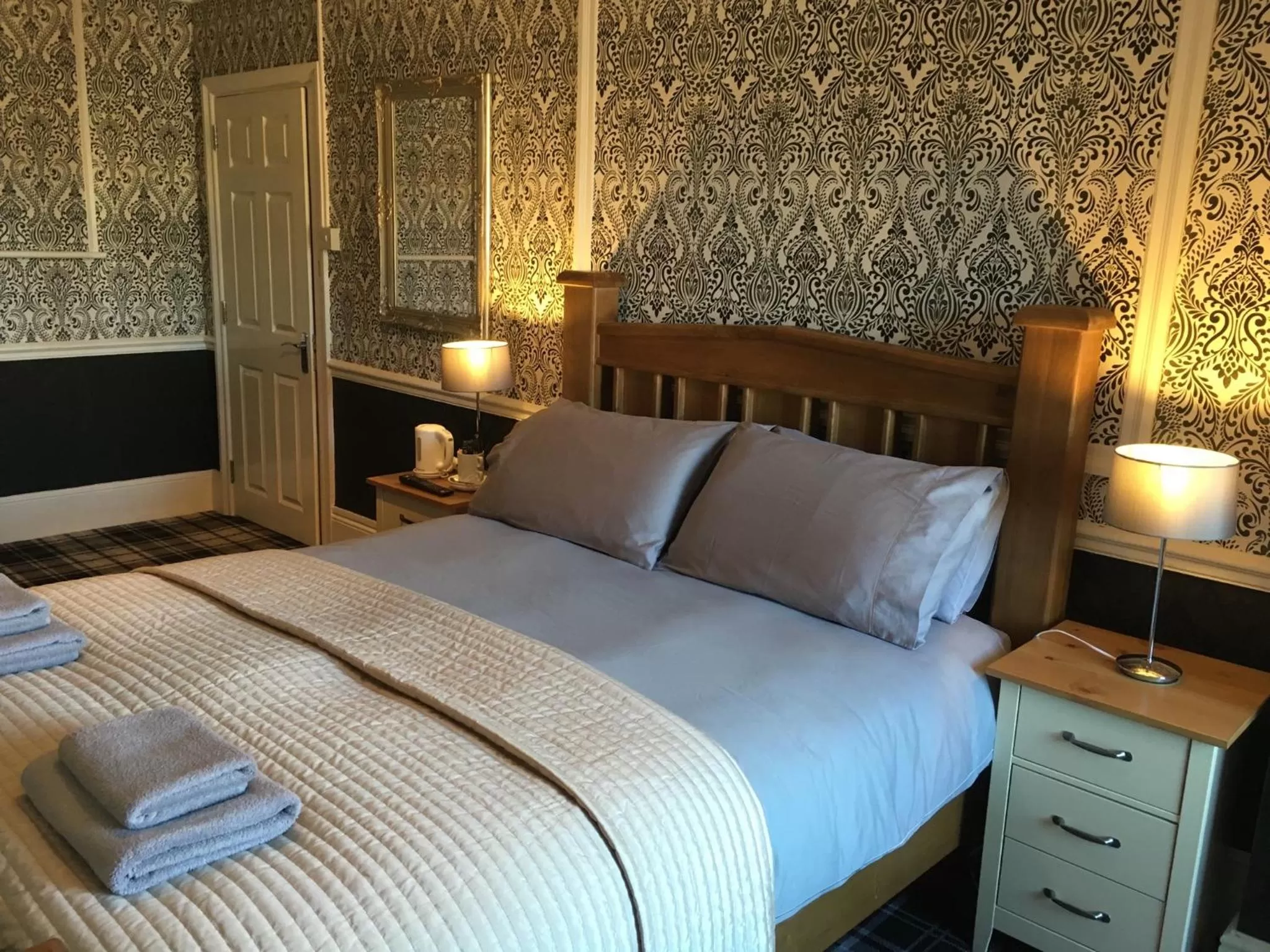 Bed in The White Hart pub and rooms