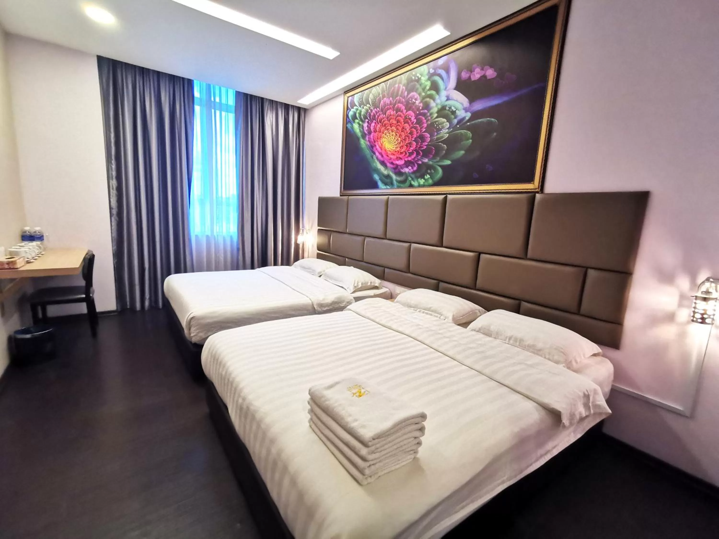 Bed in Zenz Hotel