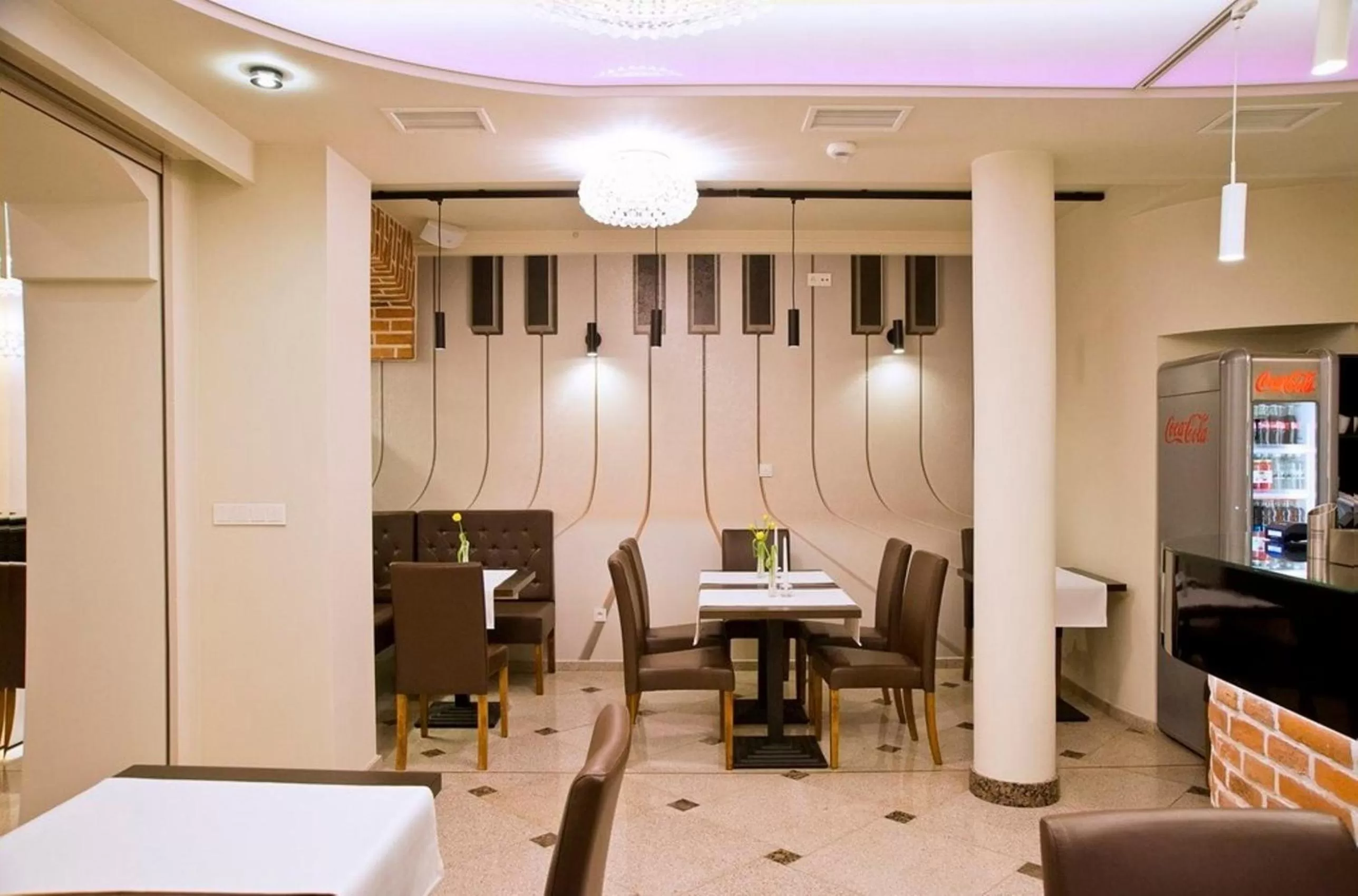 Restaurant/places to eat in Hotel Fryderyk