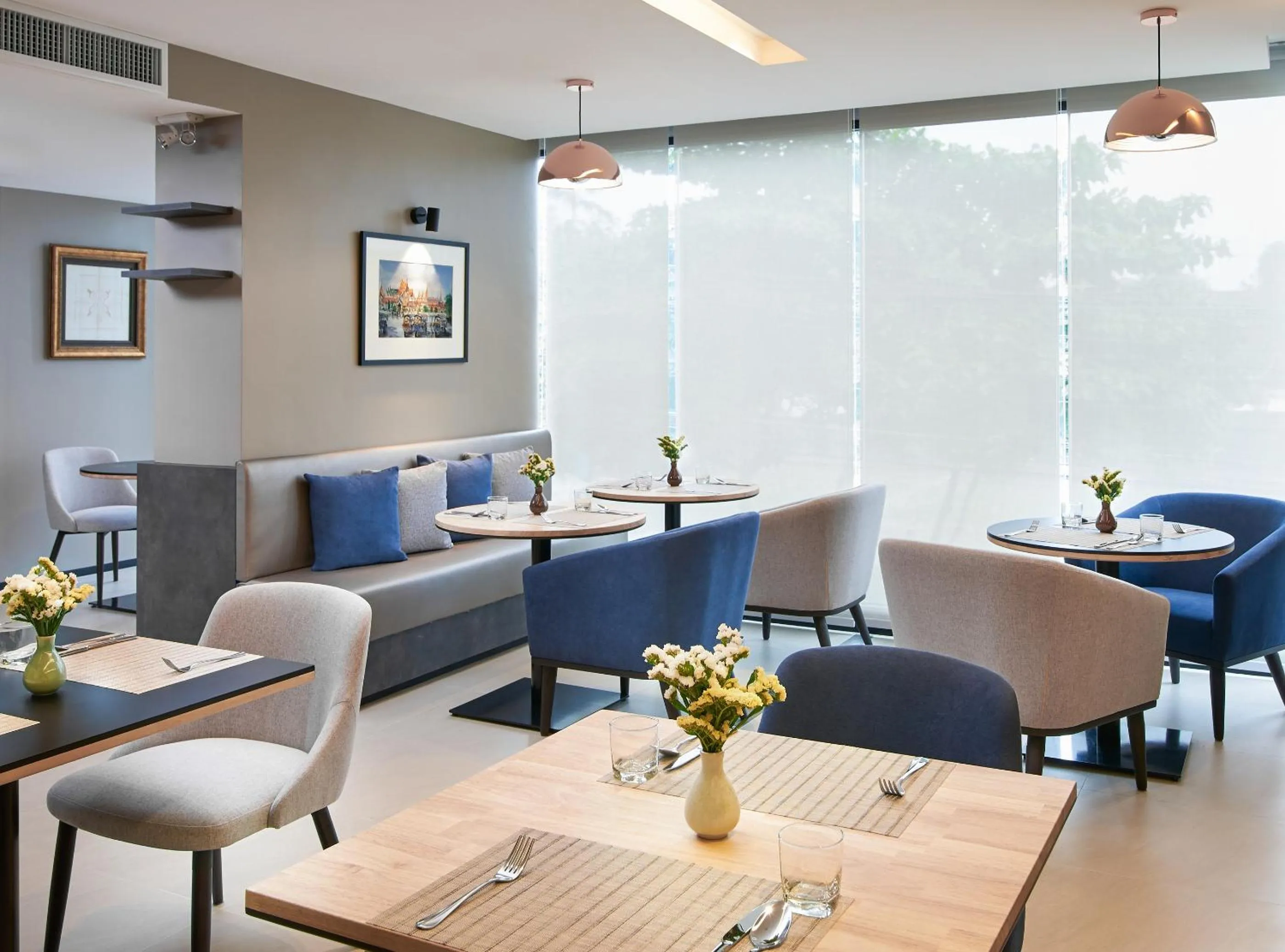 Restaurant/places to eat in Amp Am House Bangkok Hotel