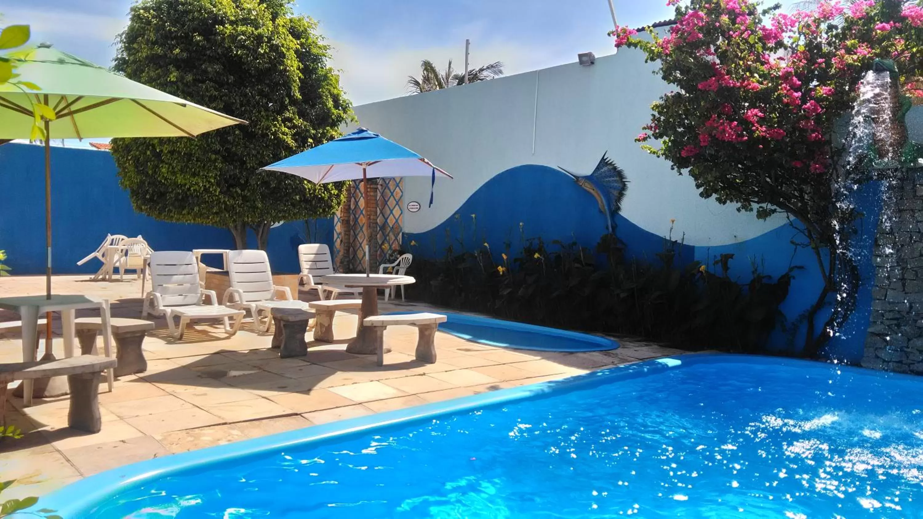 Swimming pool in Marbello Ariau Hotel