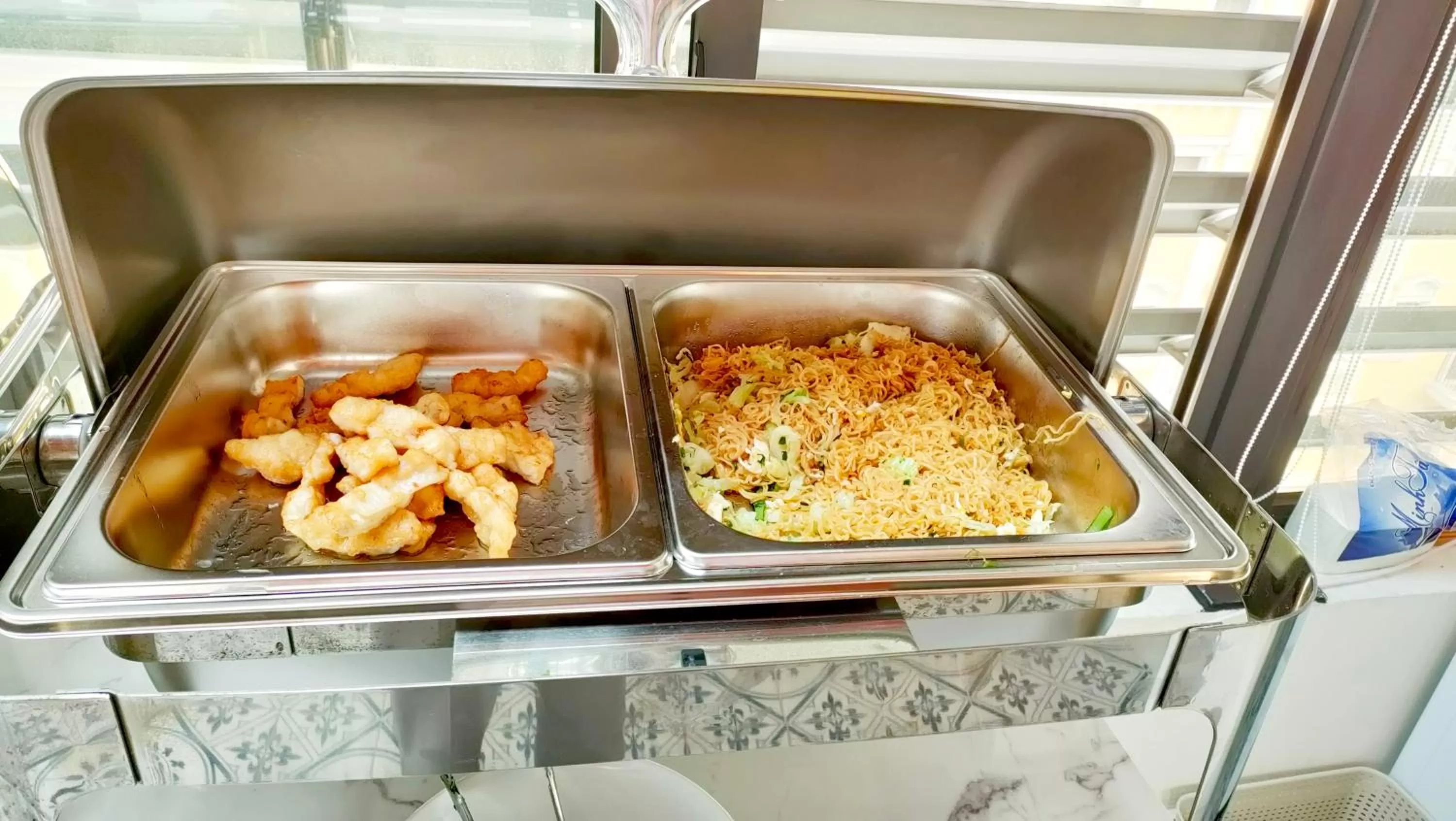 Food and drinks in Halong Lavender Hotel