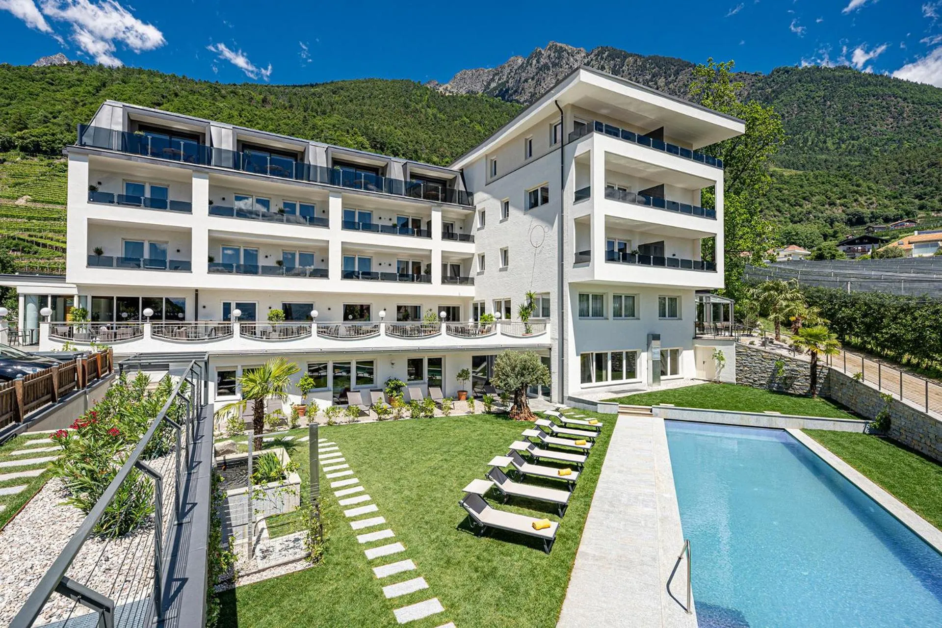 Property building in Das Mitterplarser Hotel