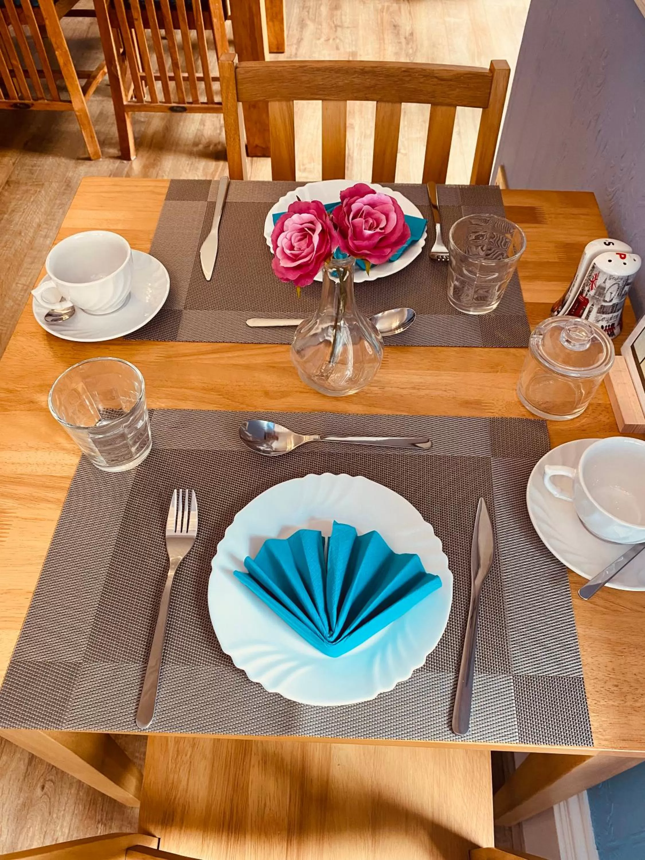 Restaurant/Places to Eat in All Seasons Bed & Breakfast - Adults Only